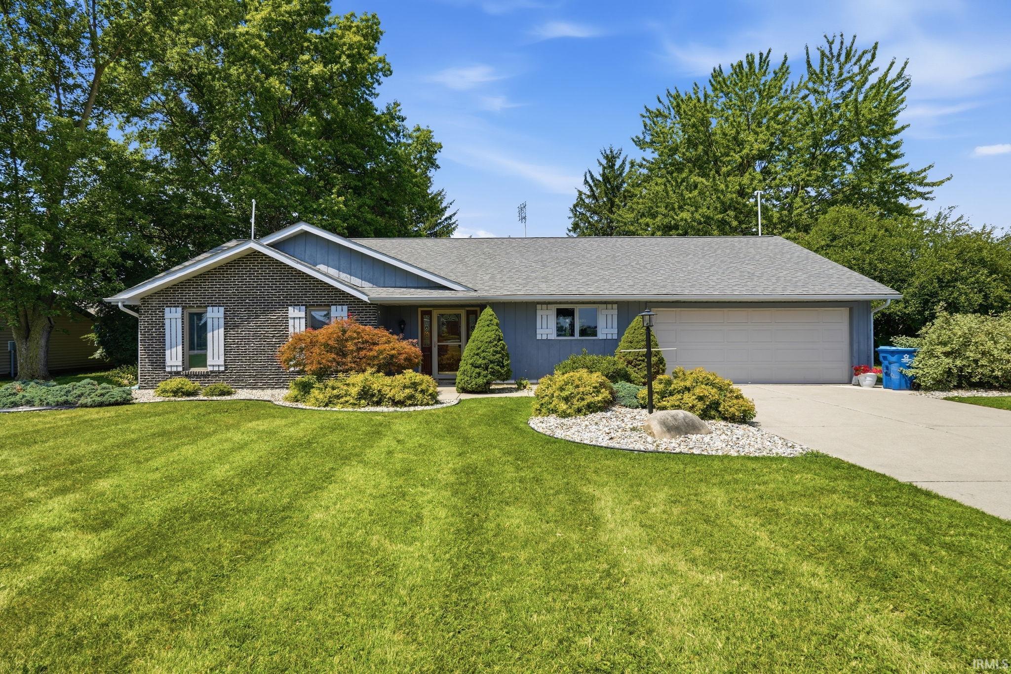 11401 Roberts Road Property Photo 1