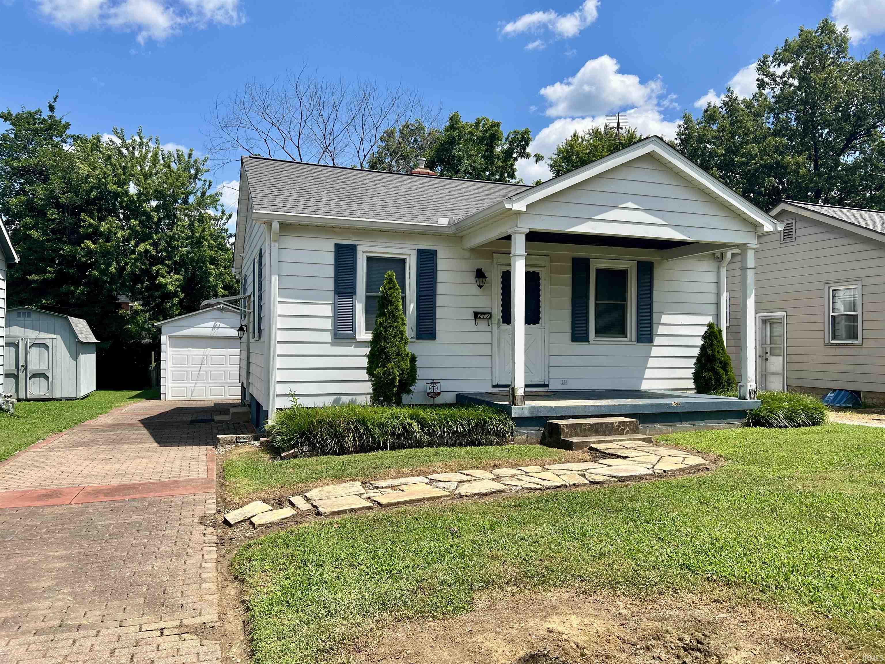 217 N Kelsey Avenue Property Photo 1