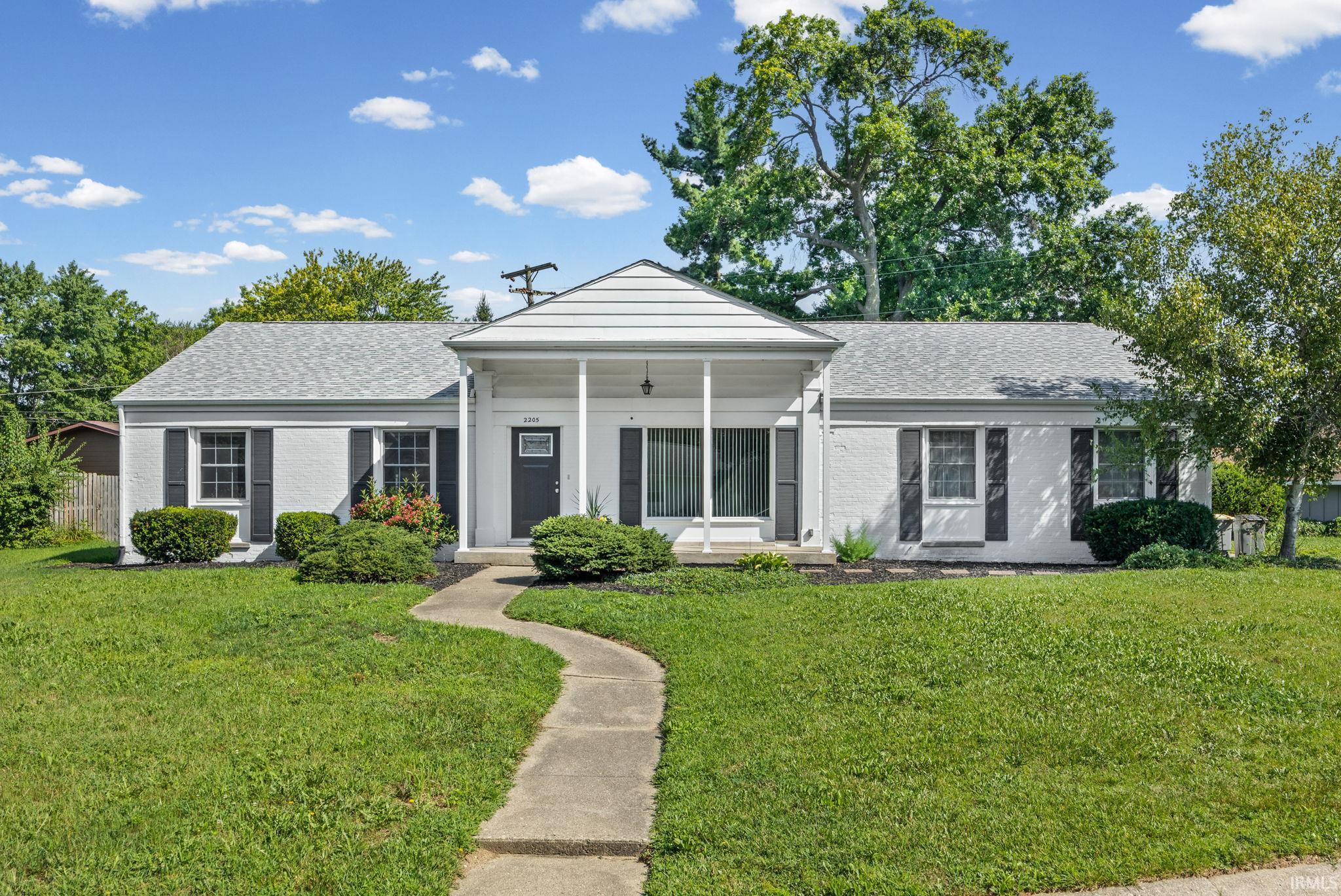 2205 Miami Trail