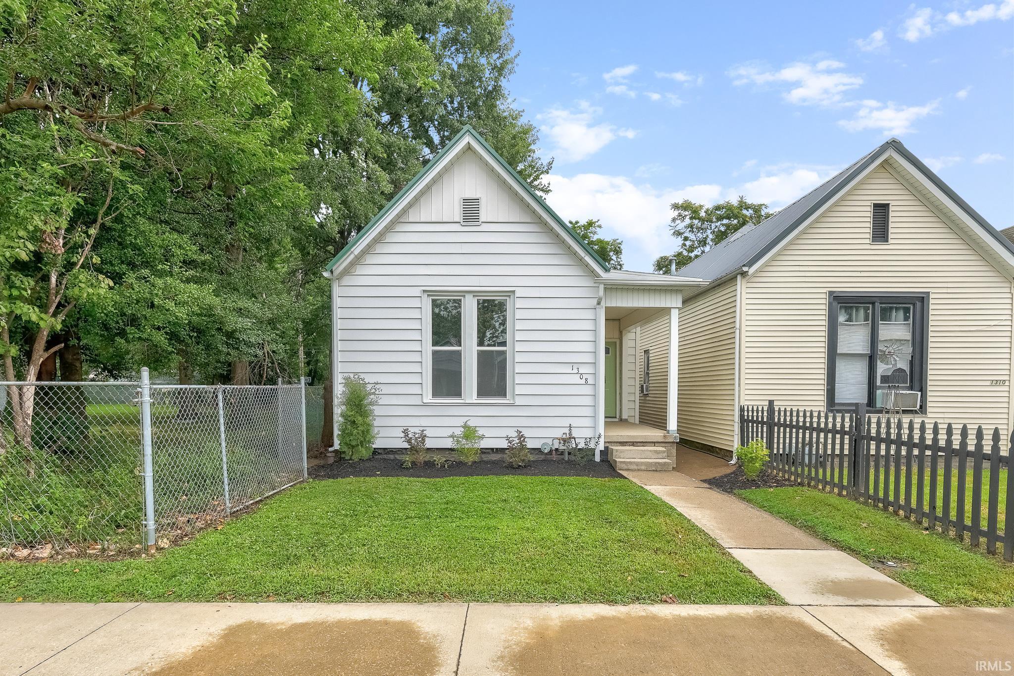 1308 E Walnut Street Property Photo 1