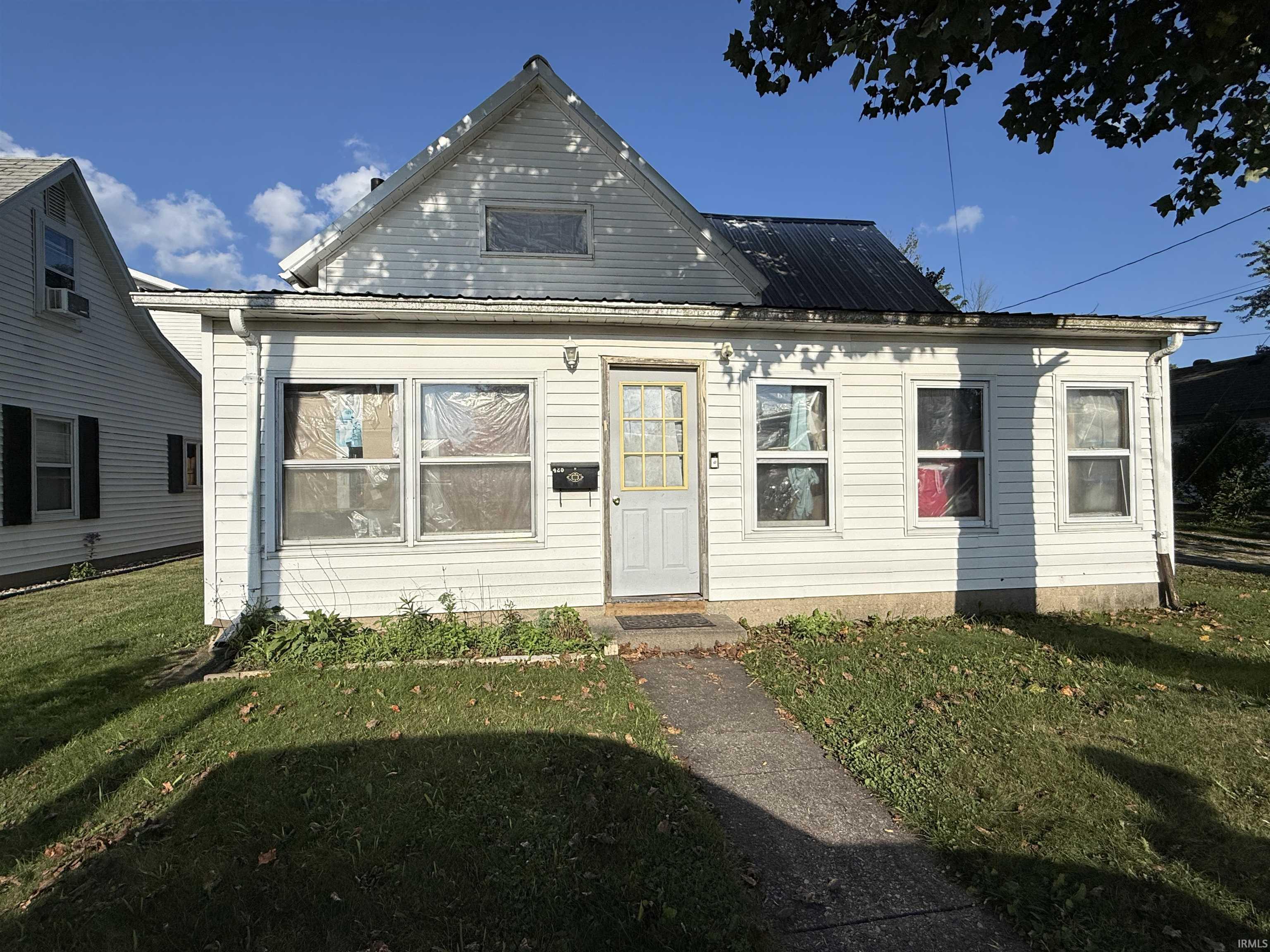425 Dewey Street Property Photo 1