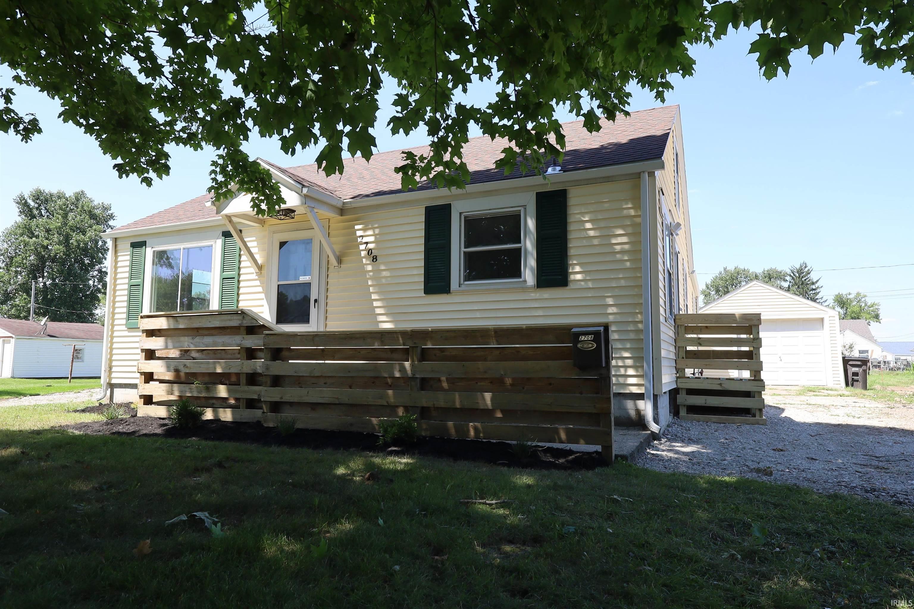 2708 Witchwood Drive Property Photo 1