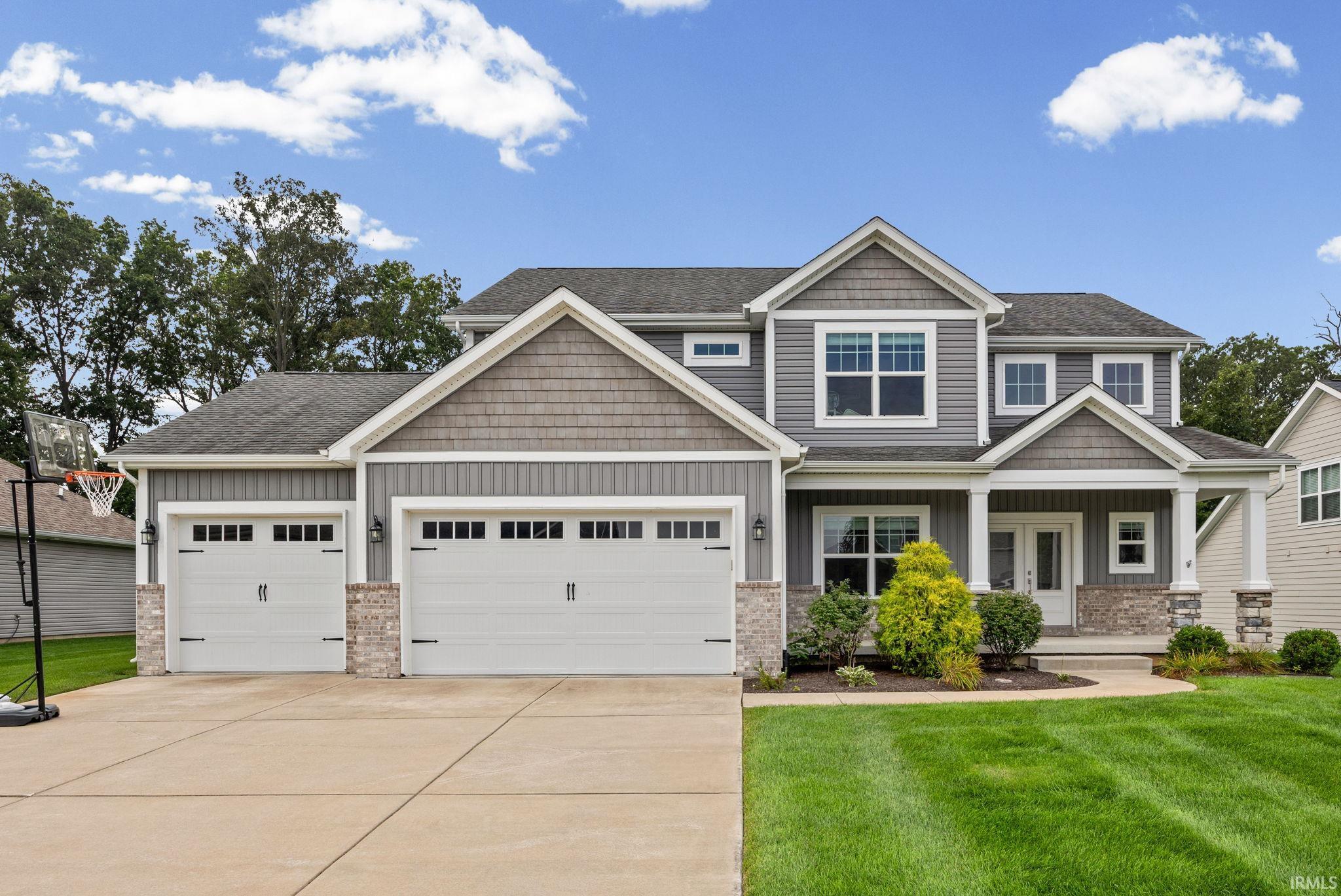1073 Chesapeake Pointe Drive Property Photo 1