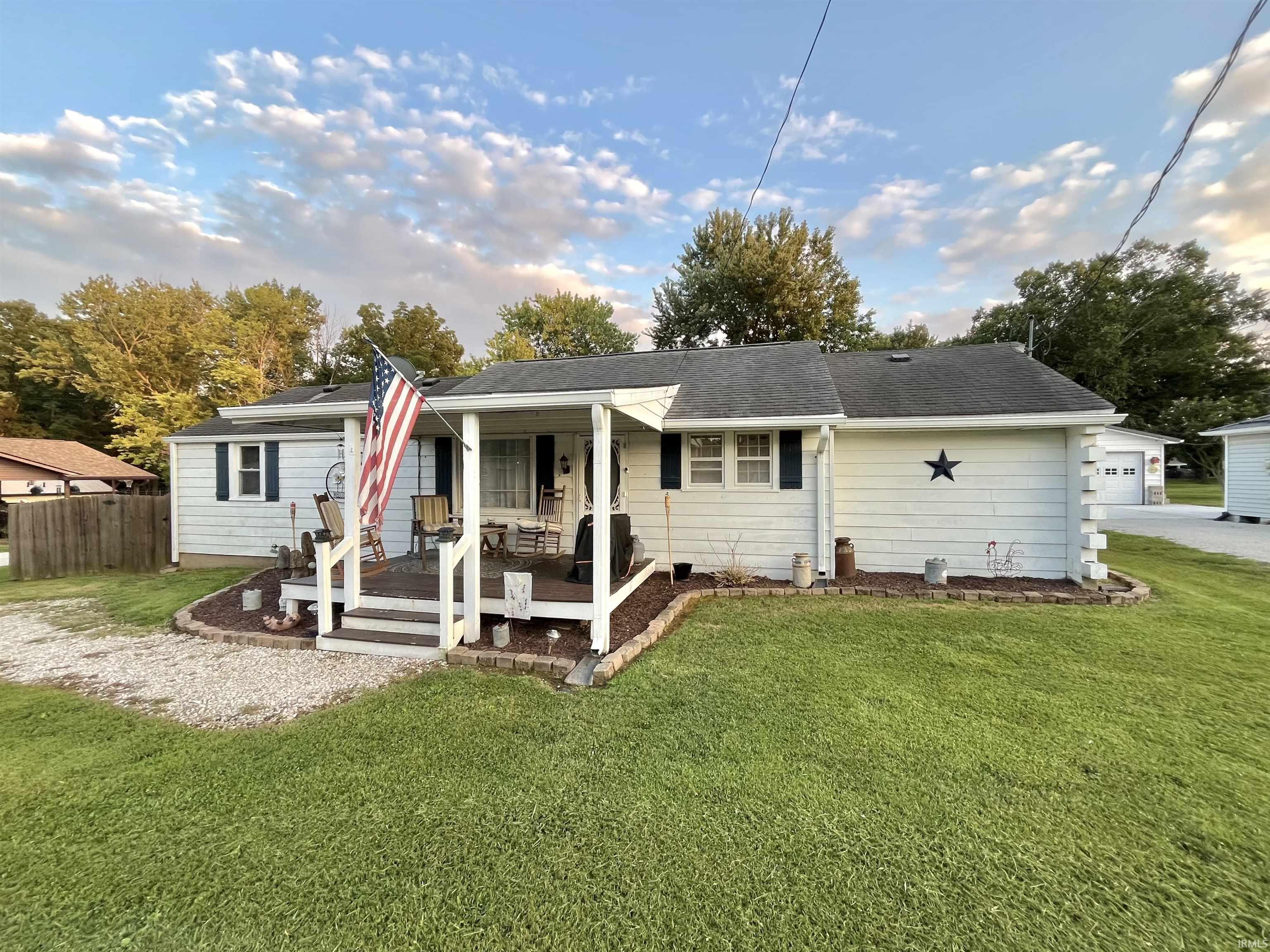13585 W 450 N Property Photo 1