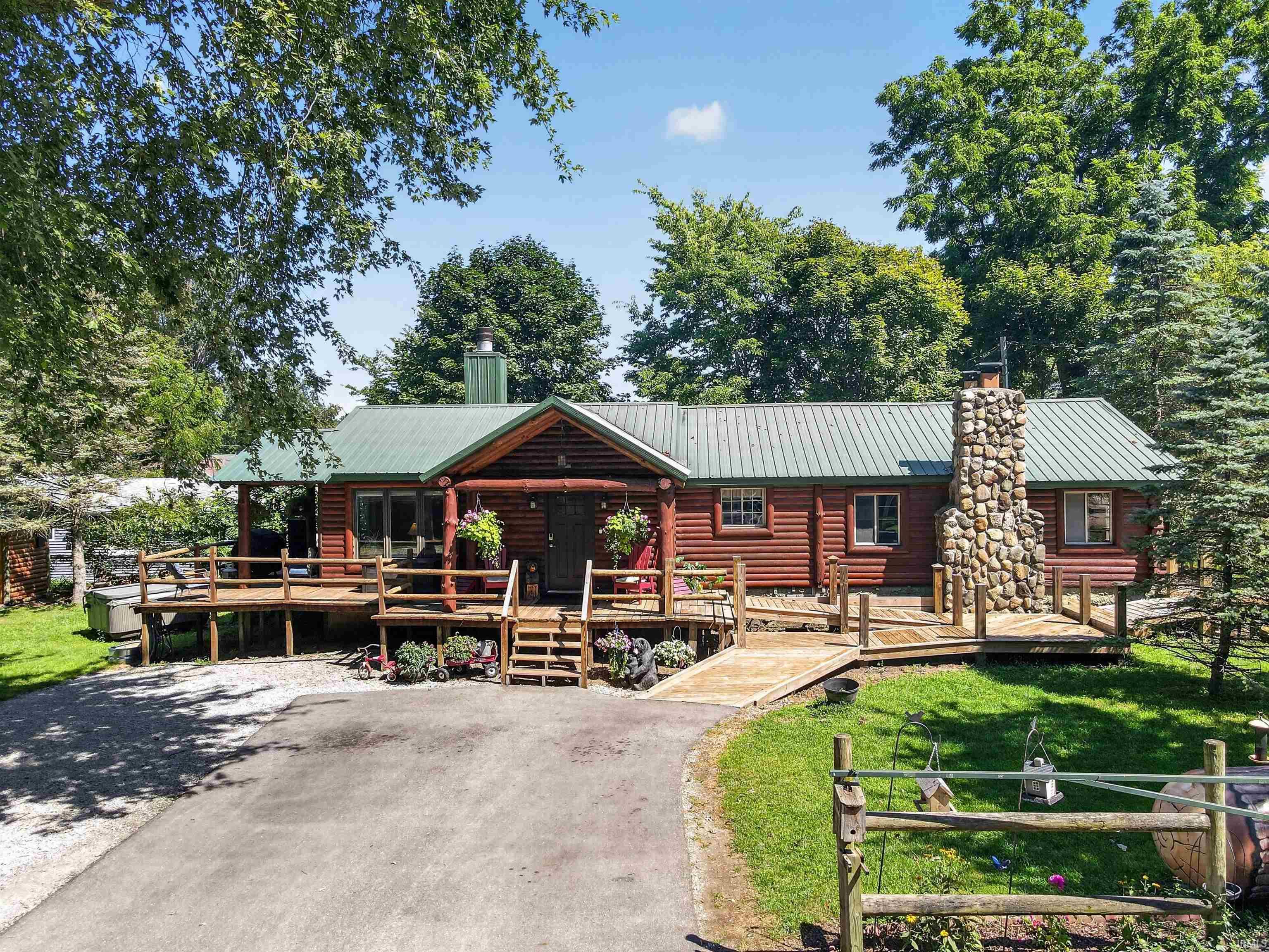3005 S Golden Lake Road