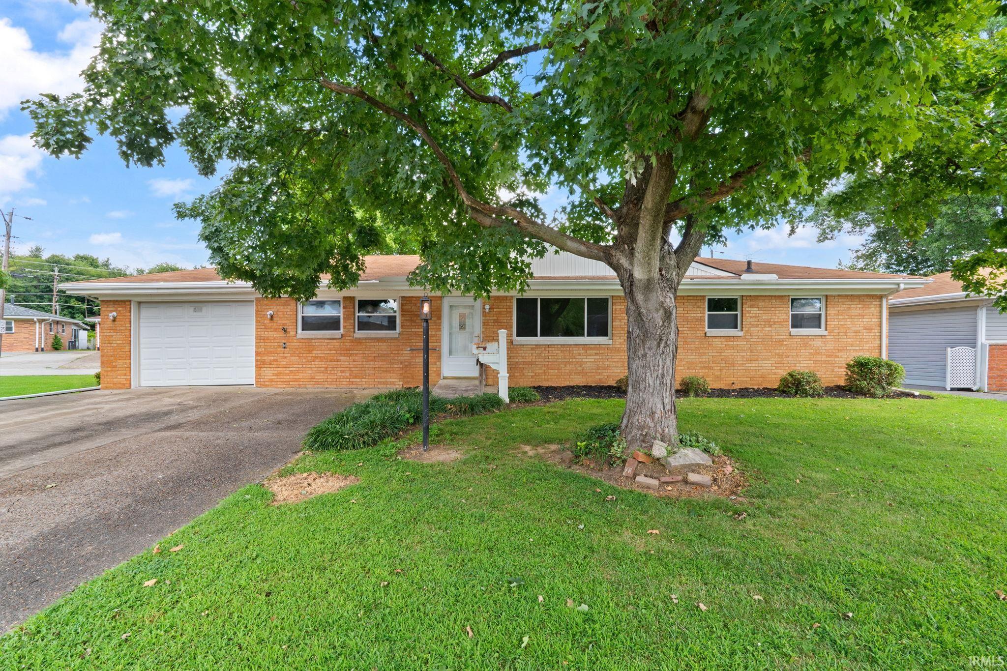 409 Wedgewood Drive Property Photo 1
