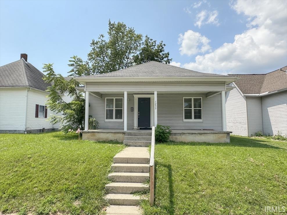 1233 S Main Street Property Photo 1