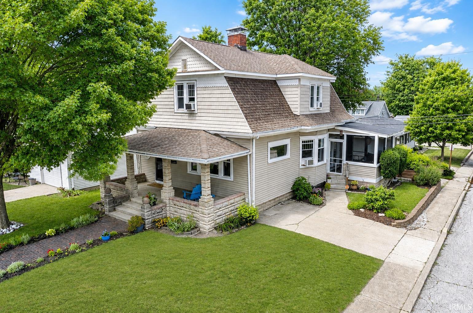 207 7th Street Property Photo 1