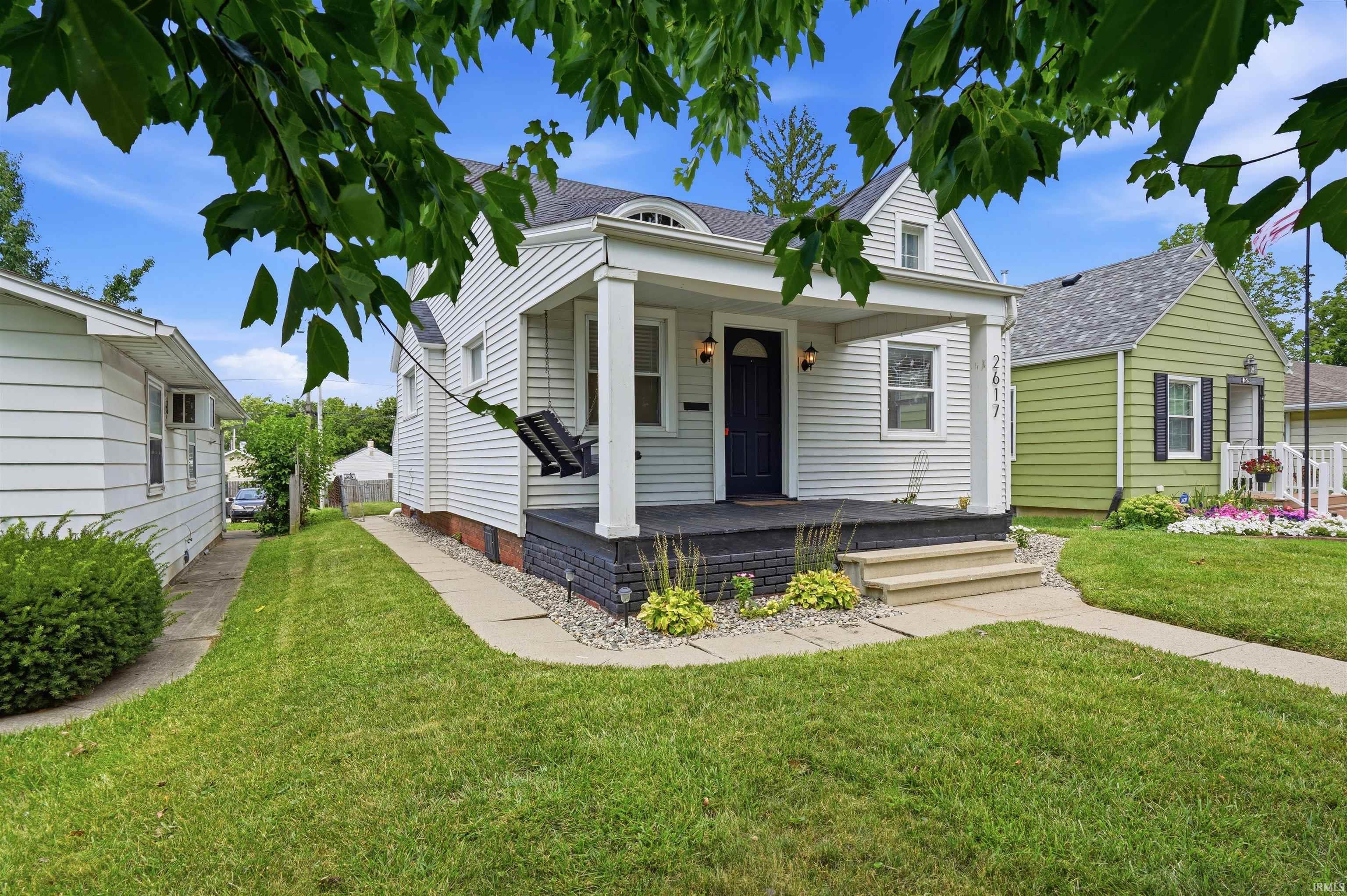 2617 Lynn Avenue Property Photo 1