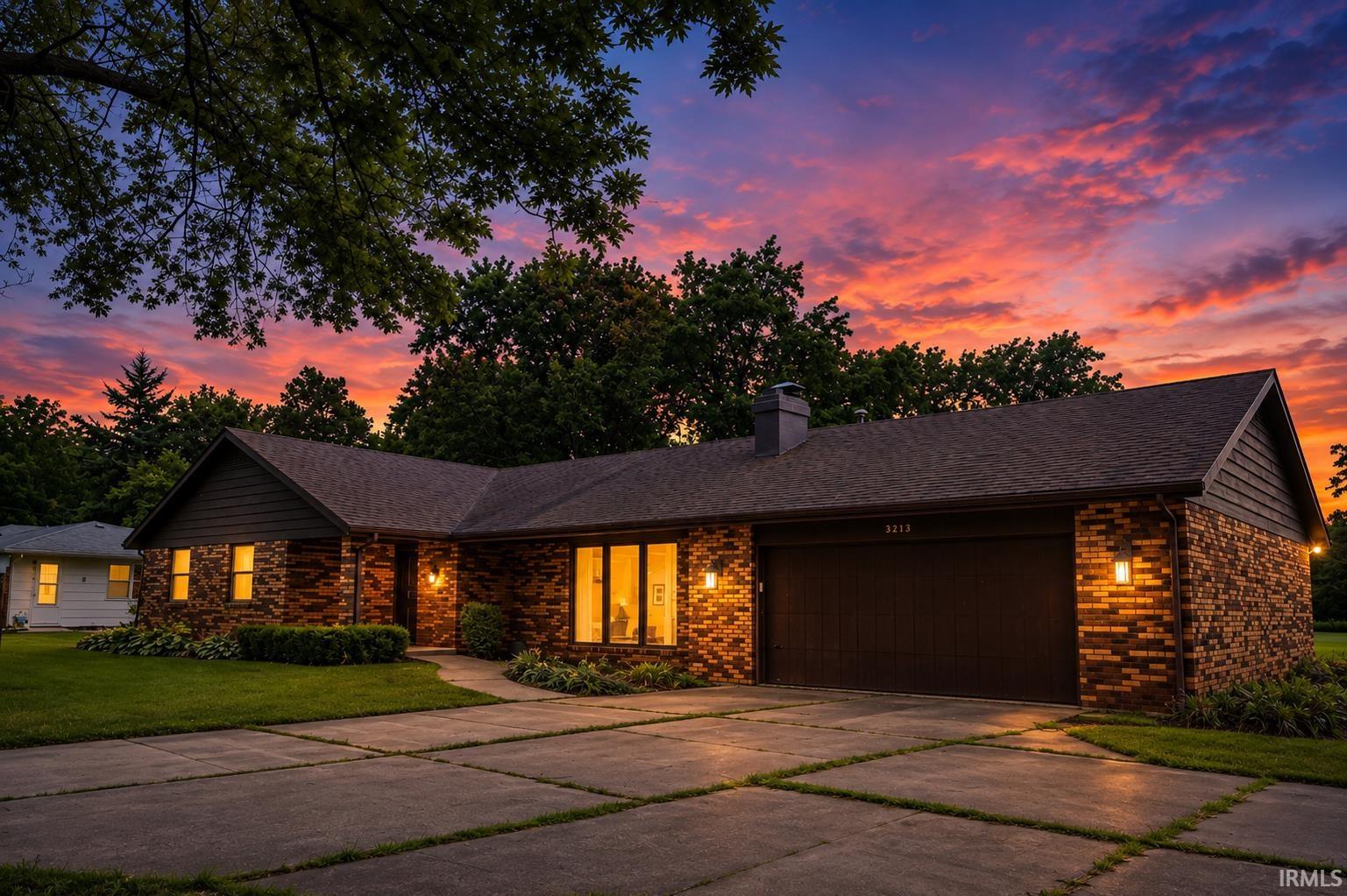 3213 W Twickingham Drive