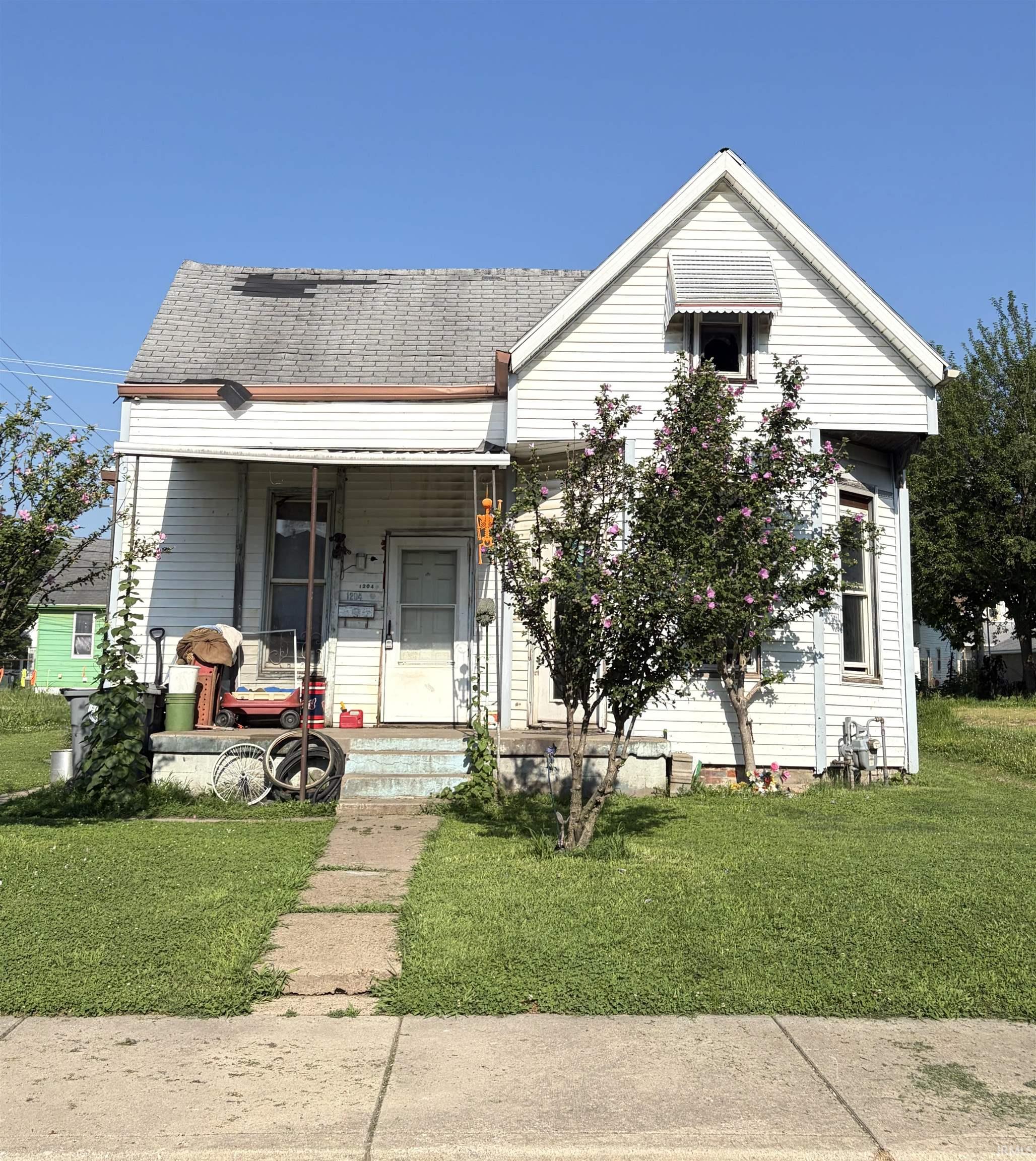 1204 Harriett Street Property Photo 1