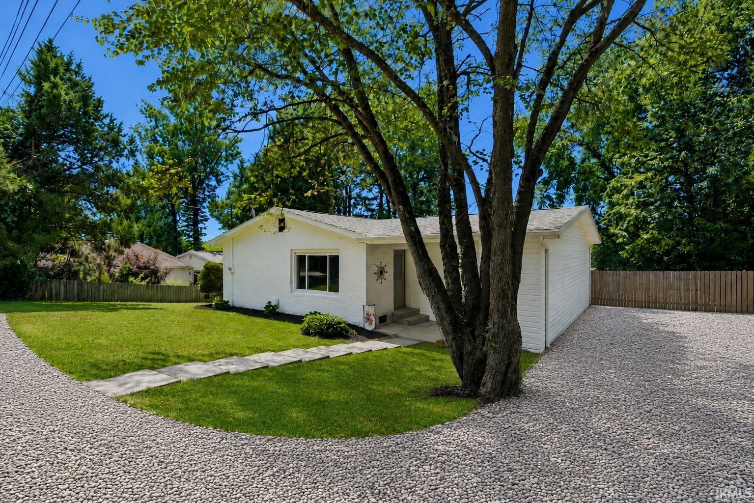 11225 Sharon Drive Property Photo 1