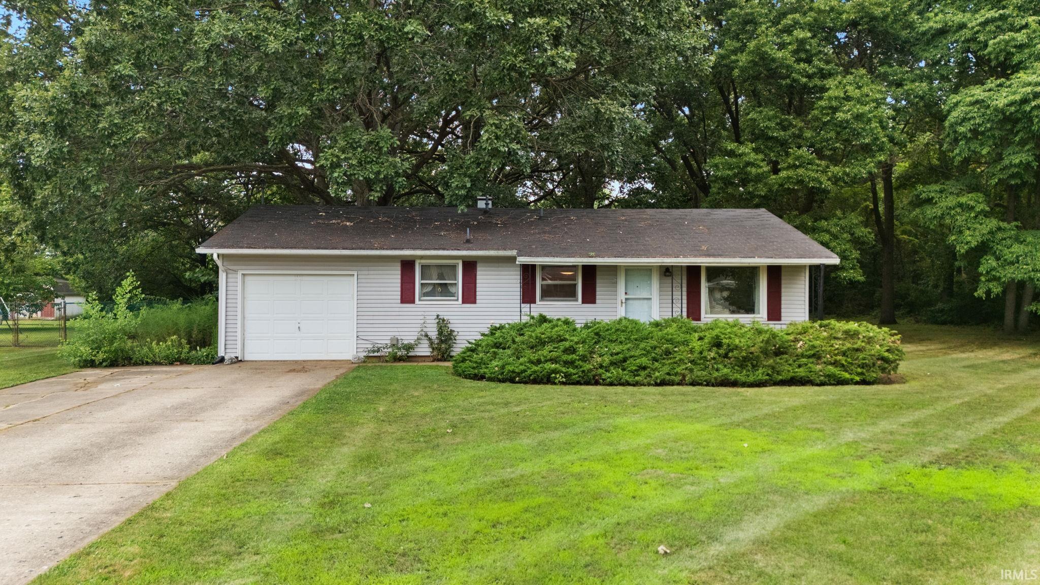 545 Jay Dee Street Property Photo 1