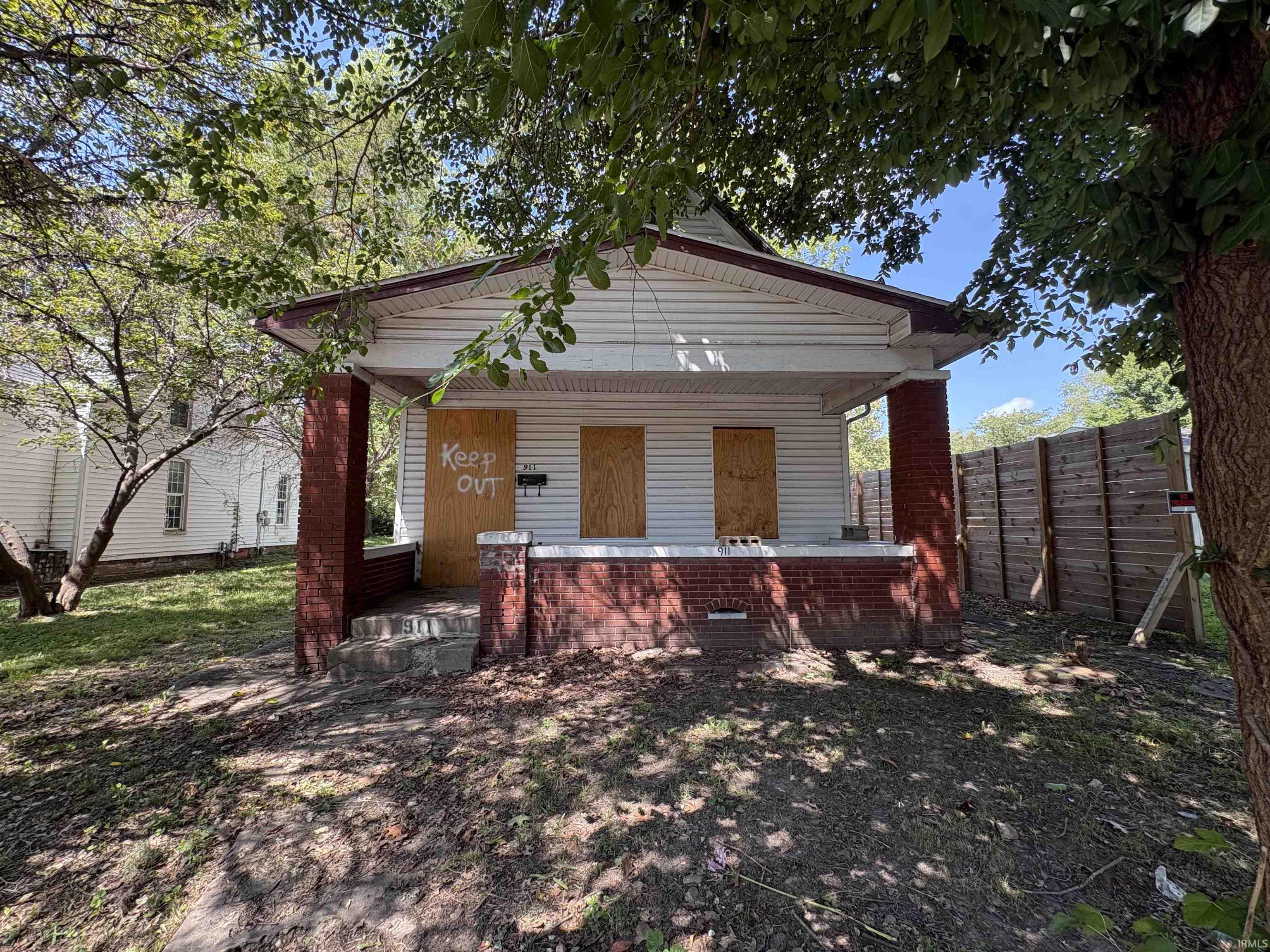 911 Line Street Property Photo 1