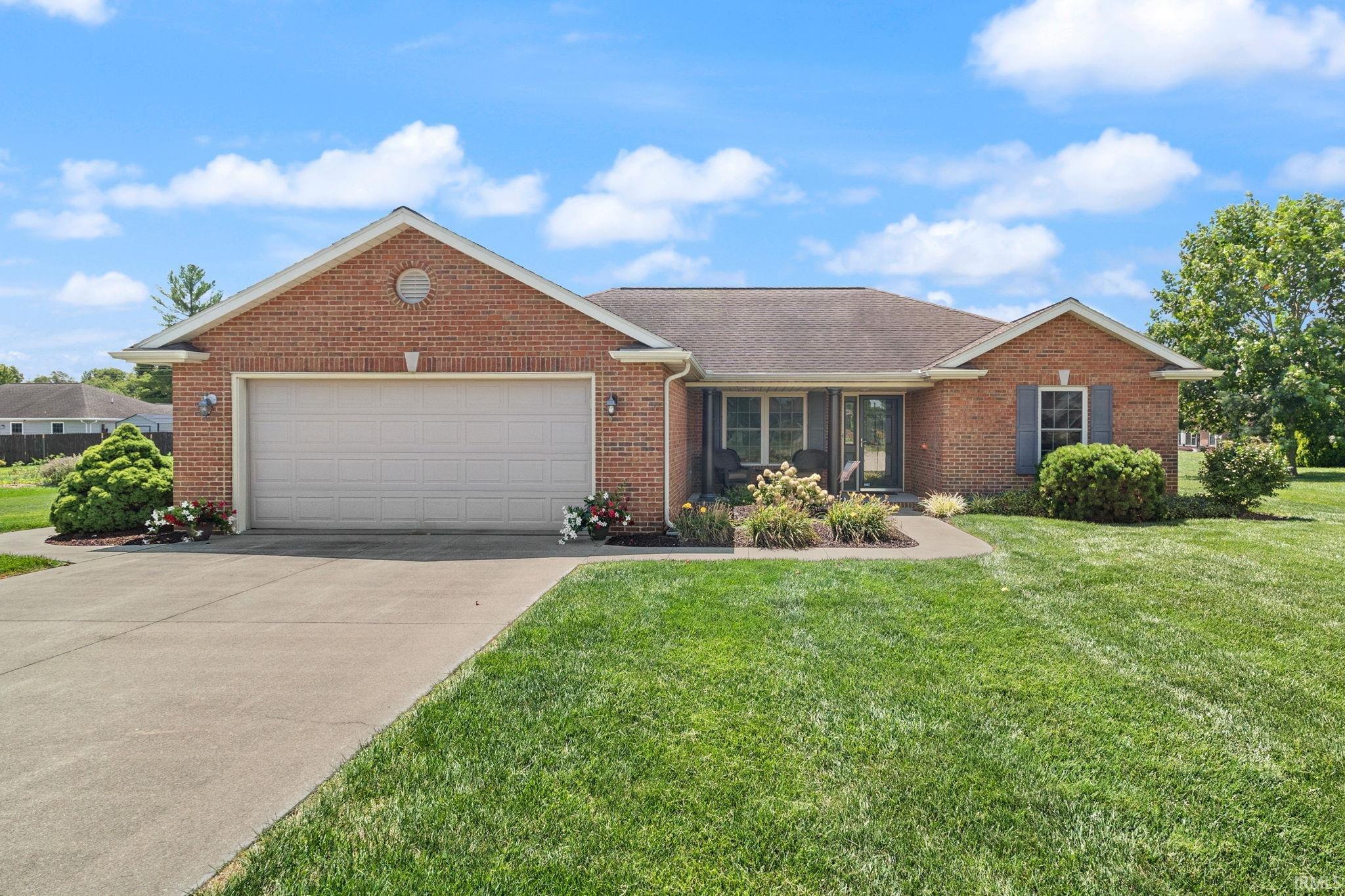 1448 Dexter Court Property Photo 1