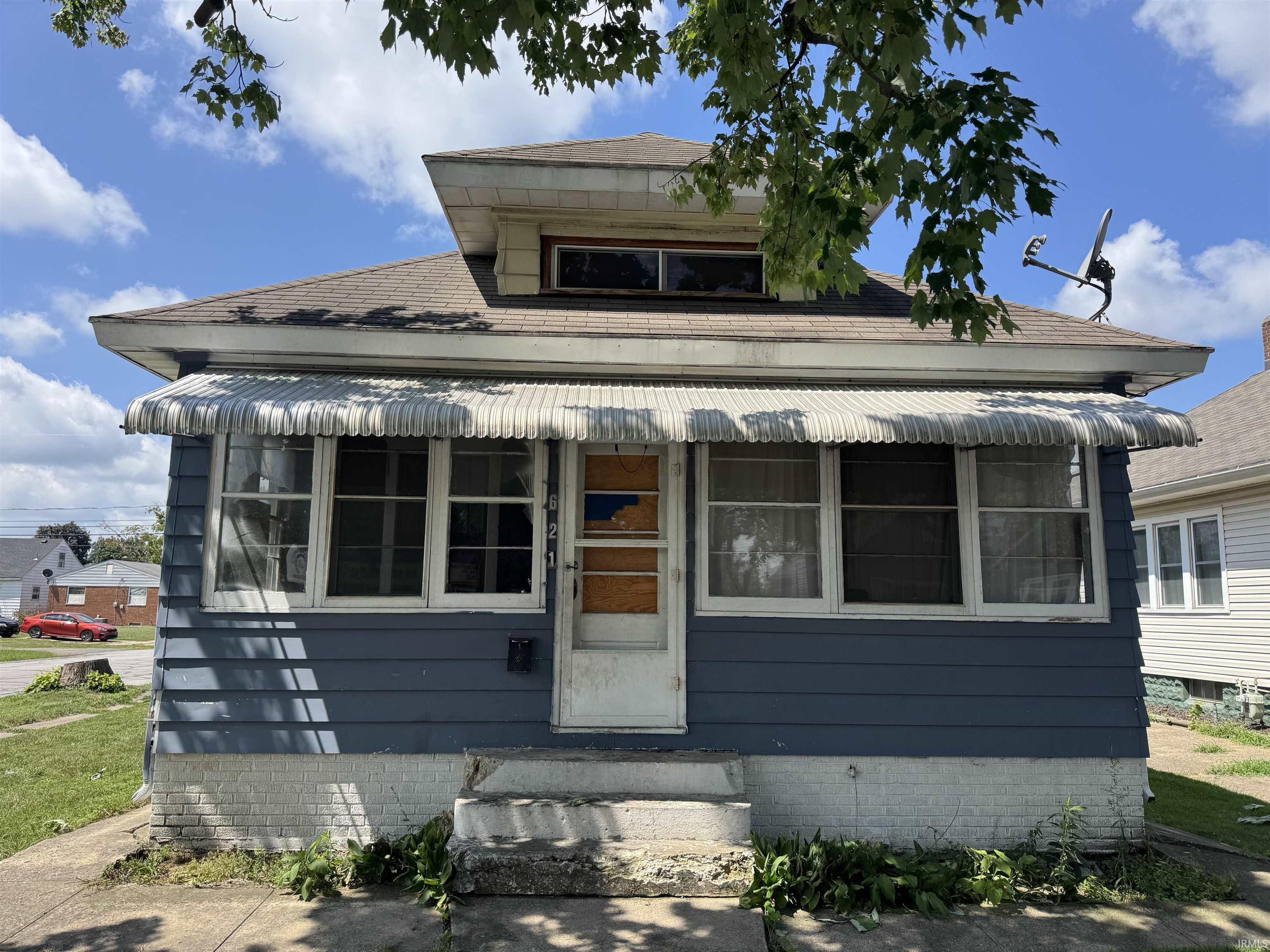 621 S Kaley Street Property Photo 1