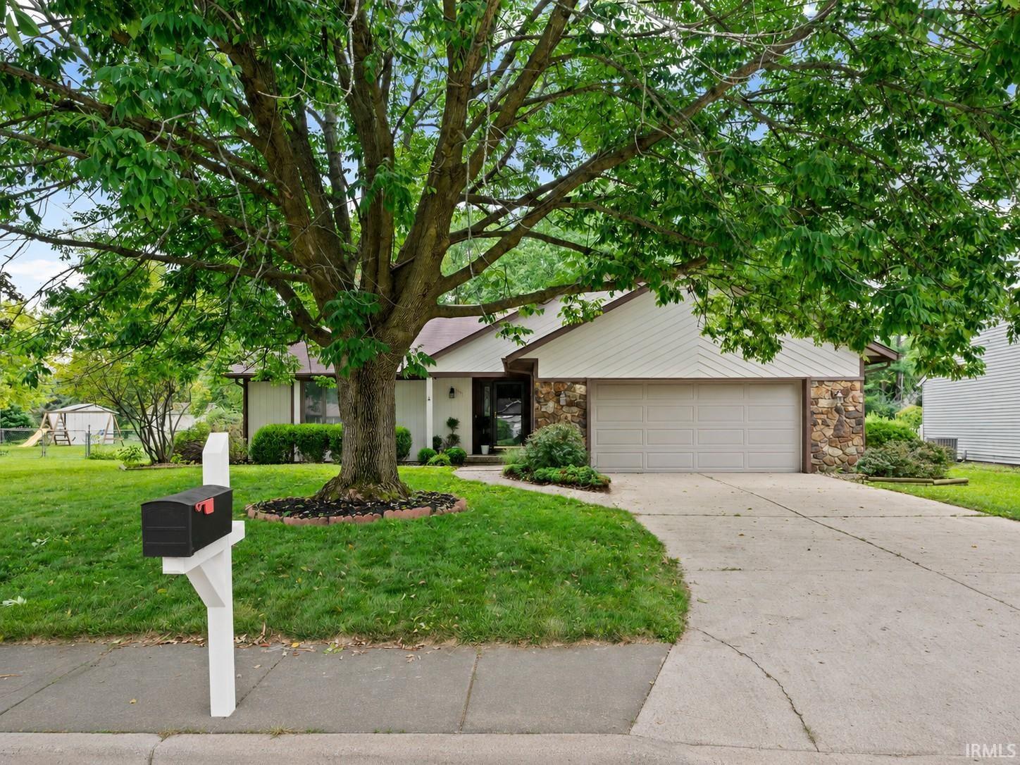 1117 Montgomery Street Property Photo 1