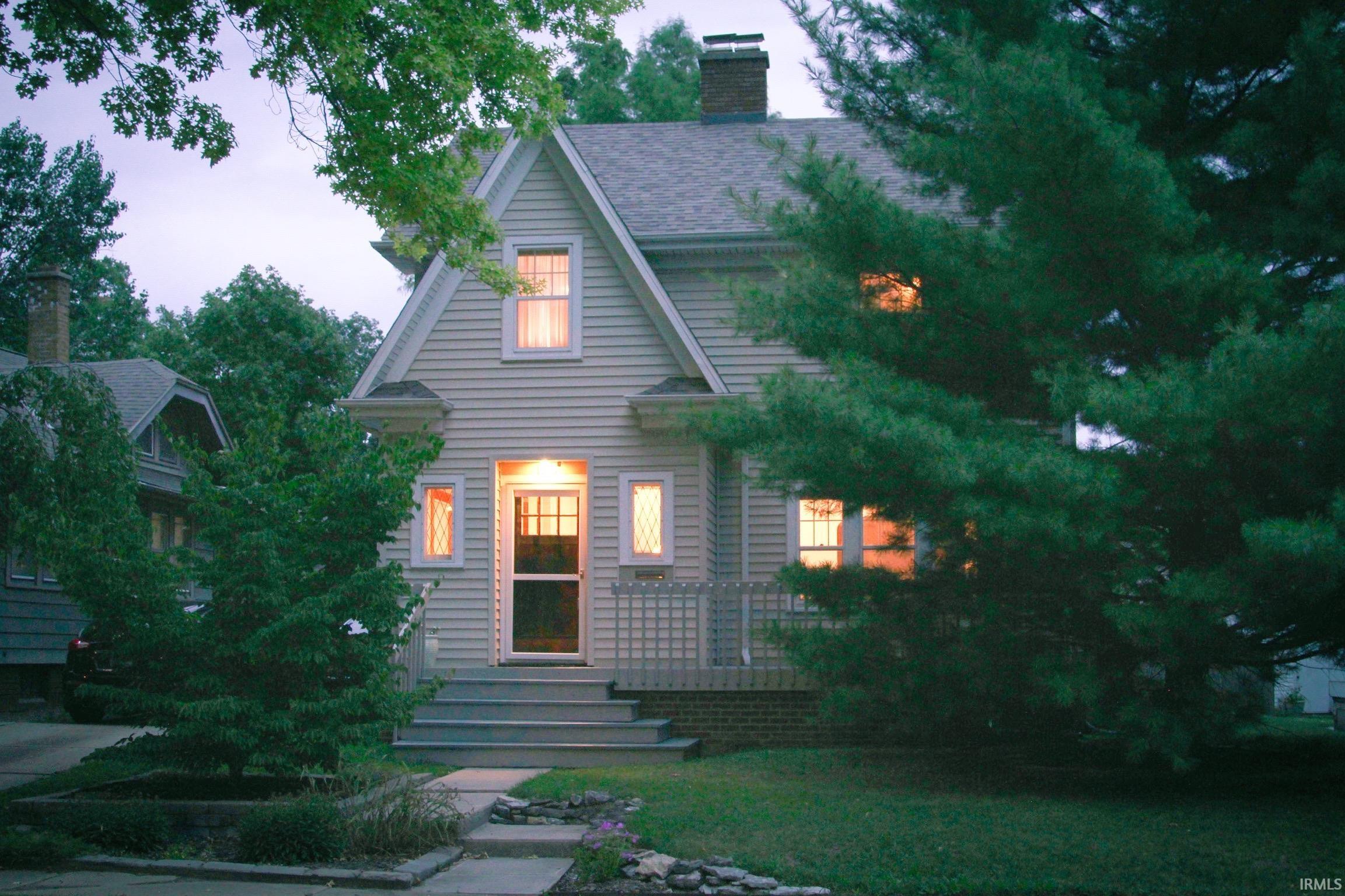 1916 Crescent Avenue Property Photo 1