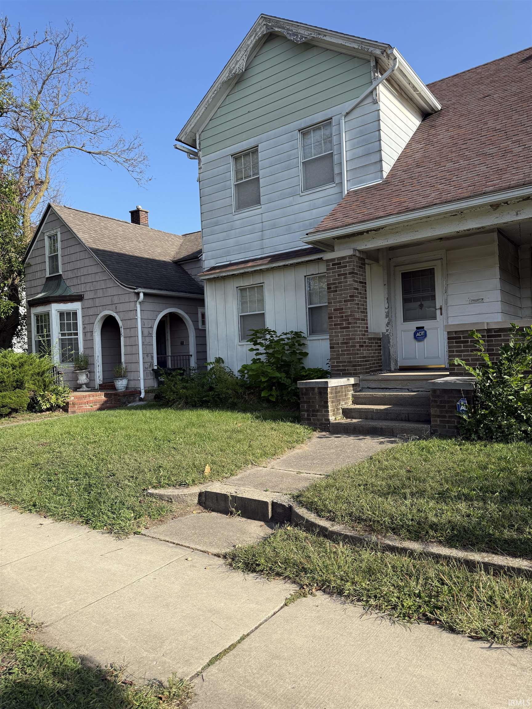 415 Lincoln Way Property Photo 1