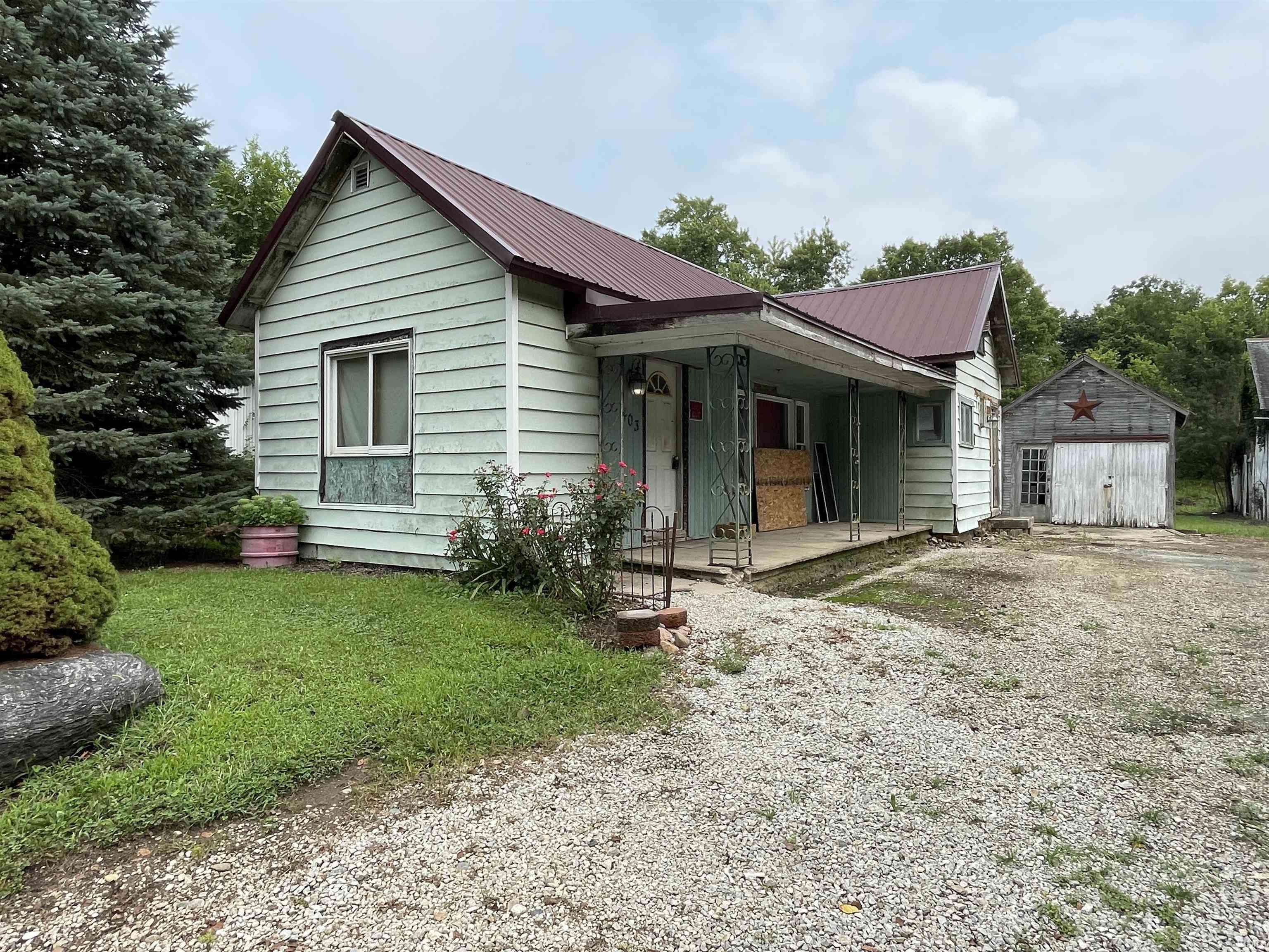 403 S River Road Extension Property Photo 1