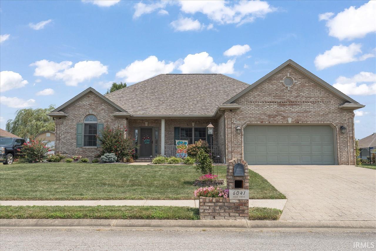 6041 Delk Drive Property Photo 1