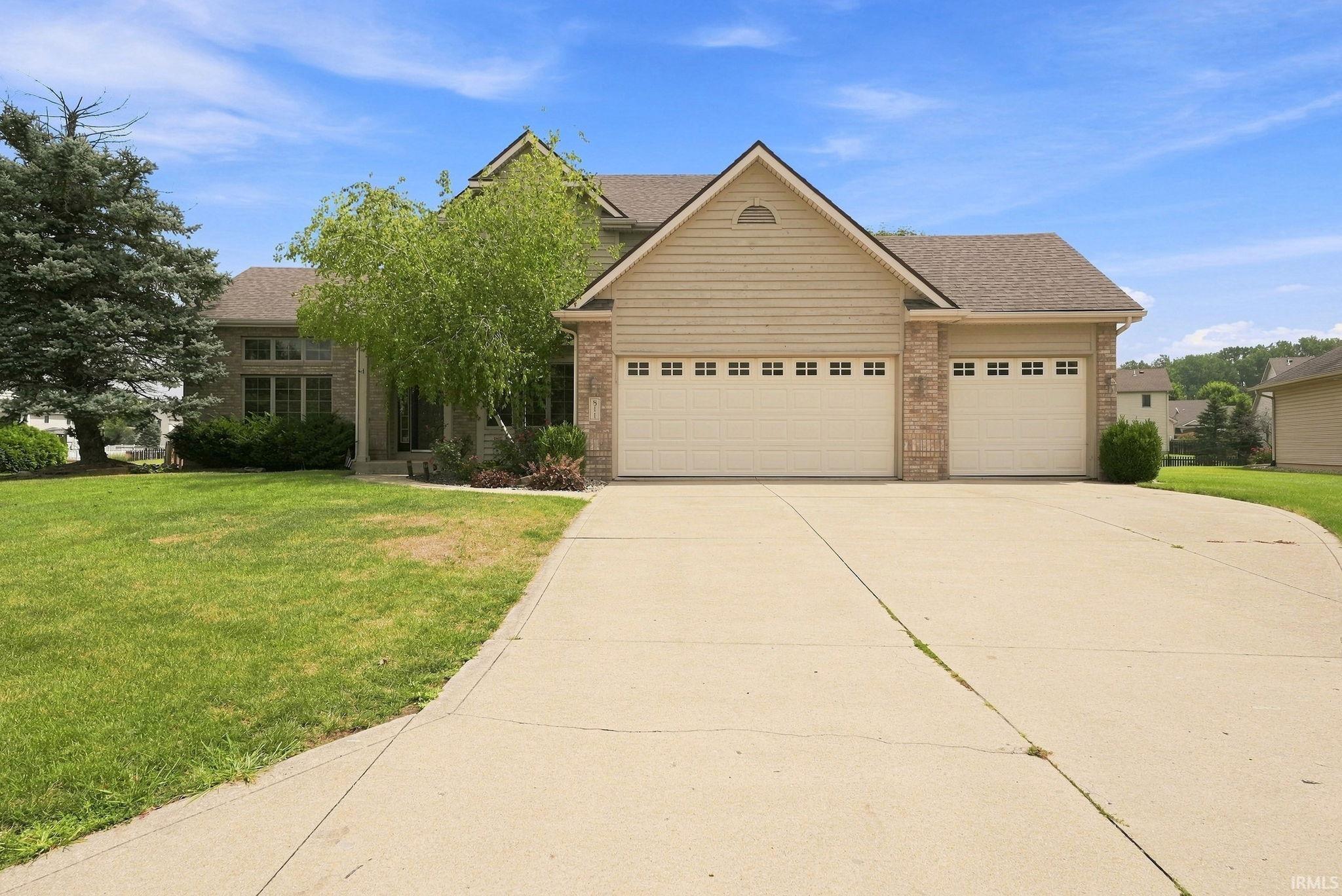 811 Blackthorn Cove Property Photo 1