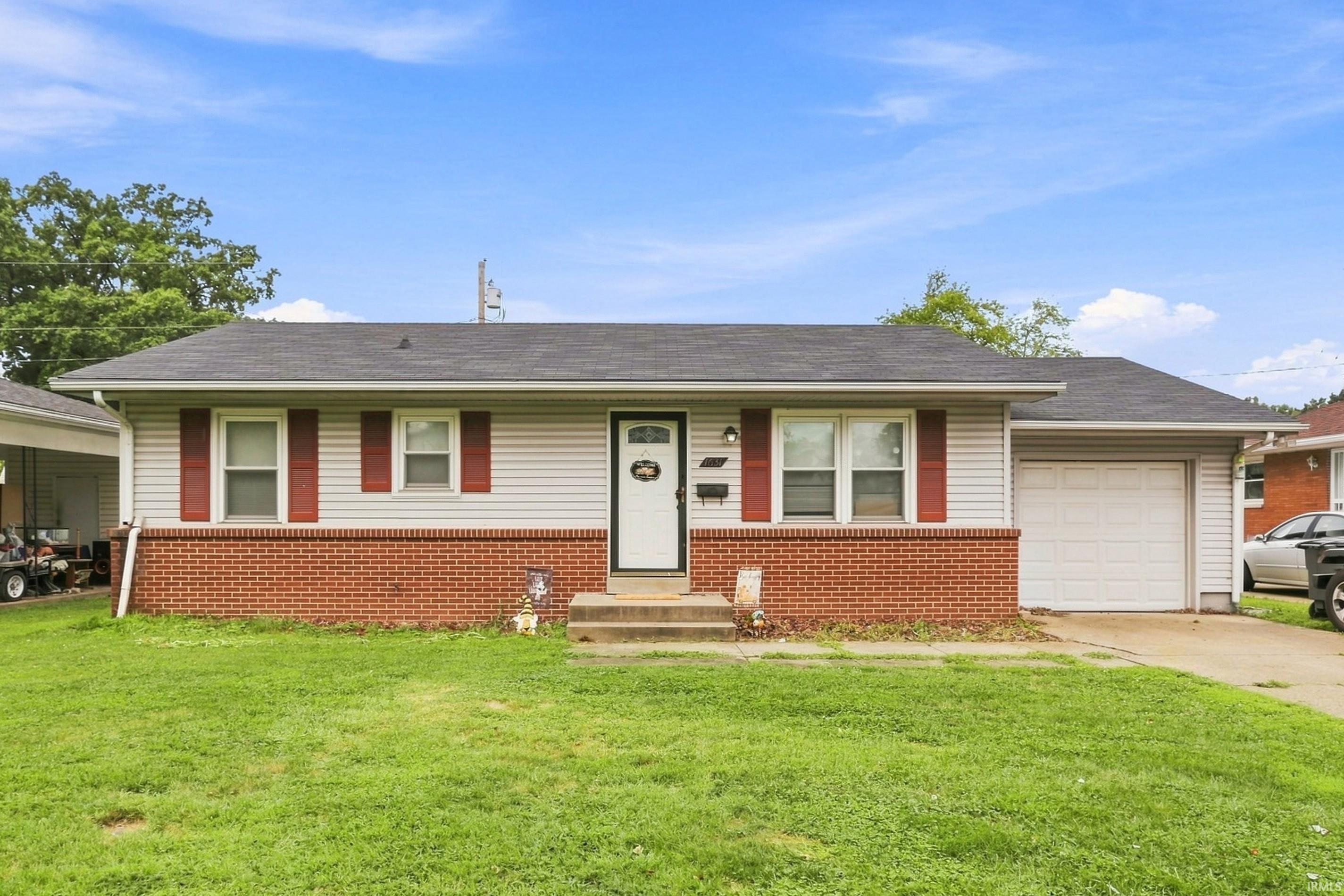 1631 S Boeke Road Property Photo 1