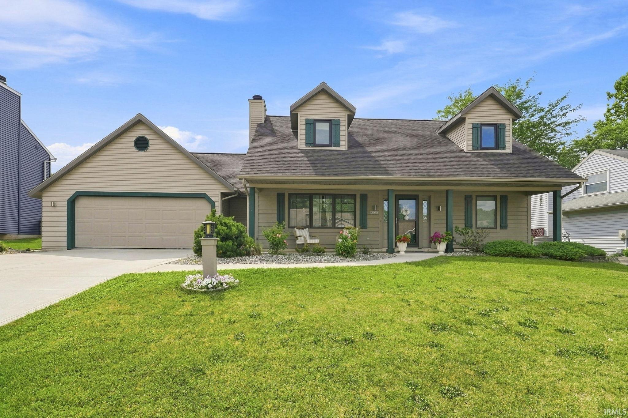 10015 Bentley Woods Drive Property Photo 1