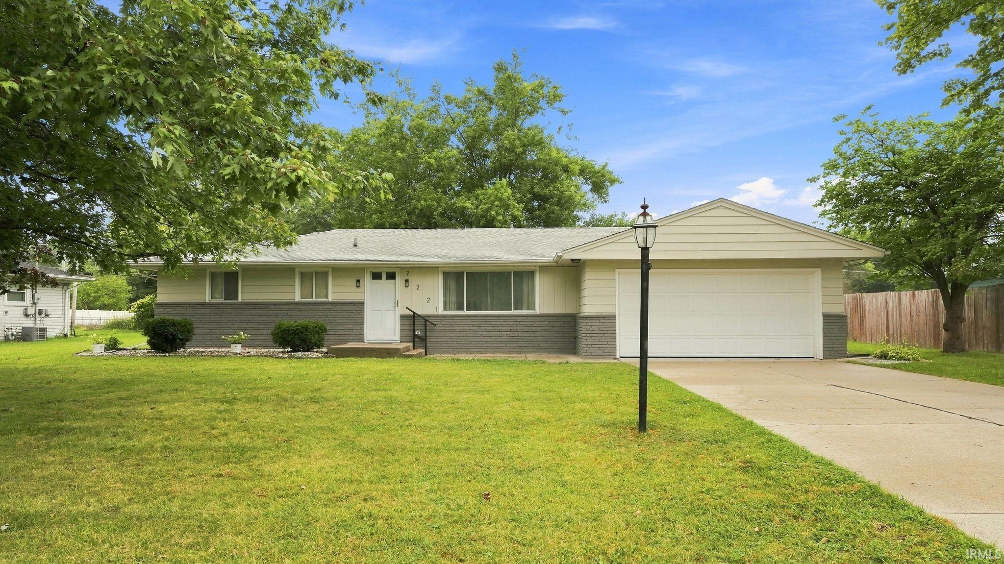 7221 Lamont Drive Property Photo 1