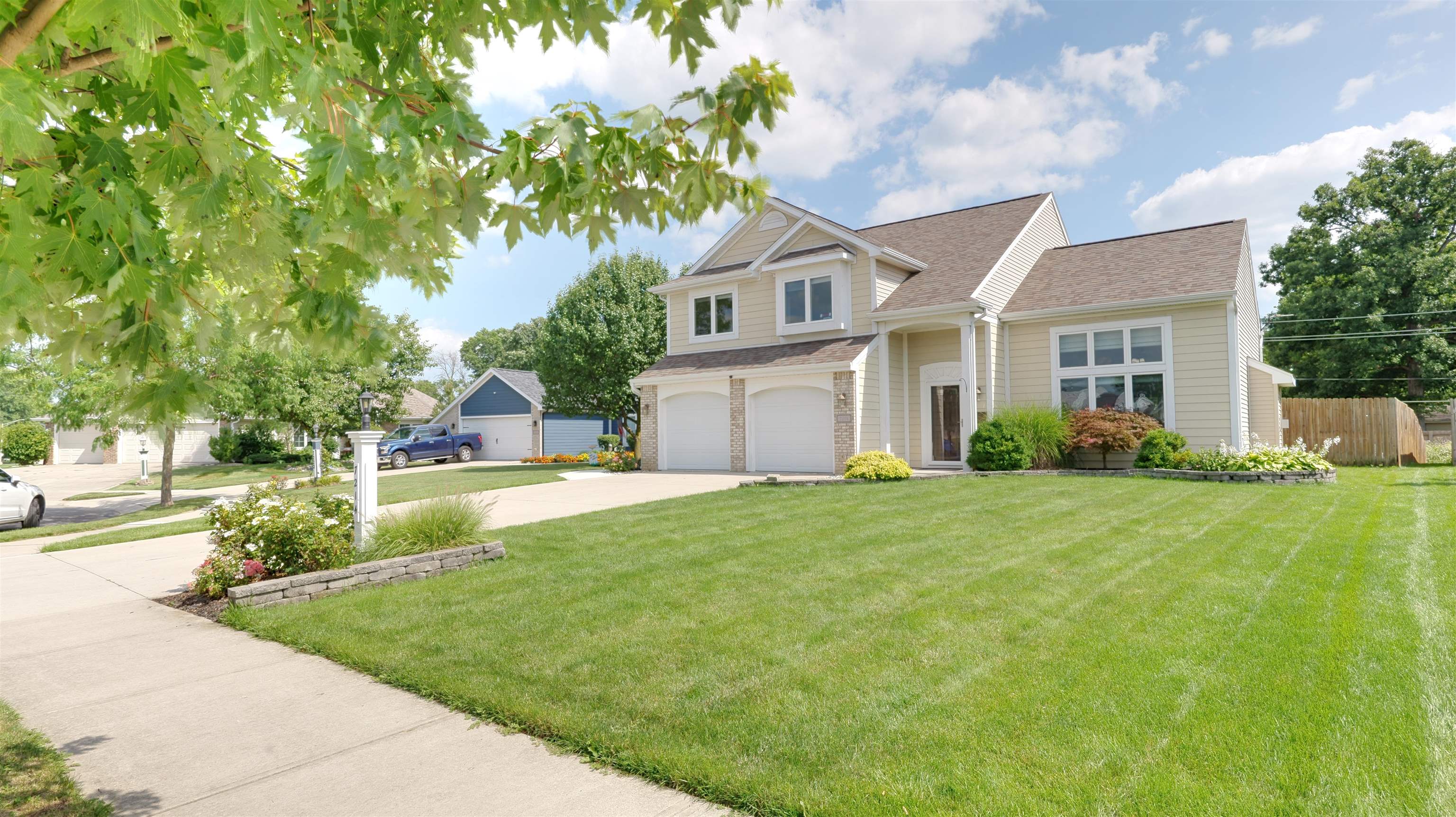 7214 Sandyridge Place Property Photo 1
