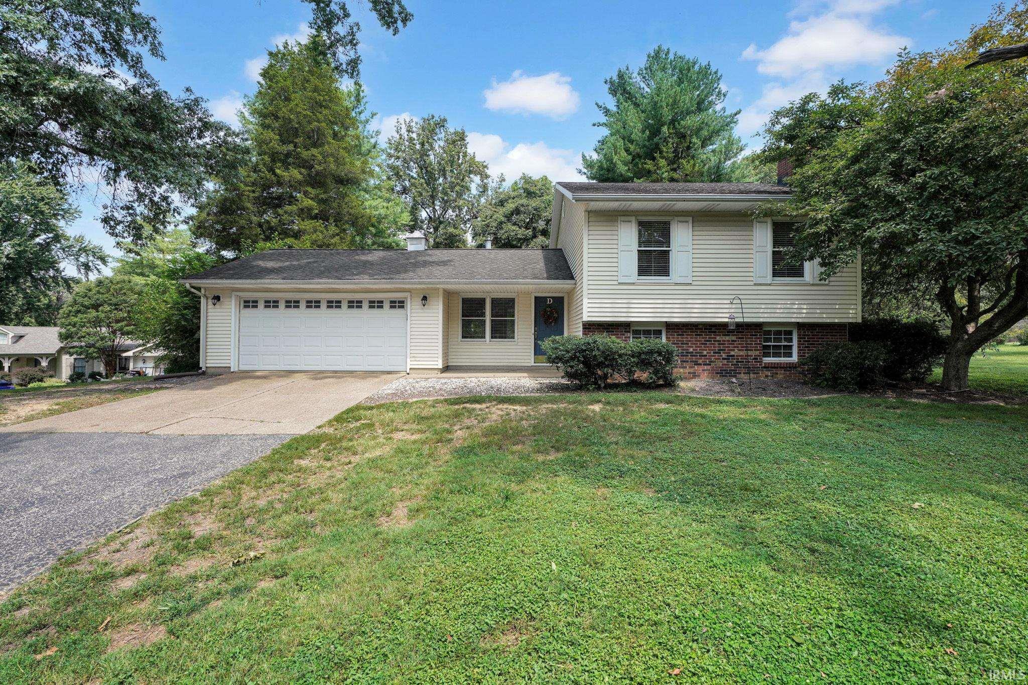 2210 E Boonville New Harmony Road Property Photo 1