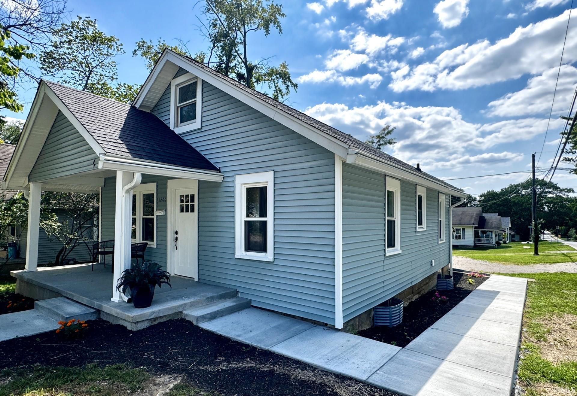 1200 S Park Avenue Property Photo 1