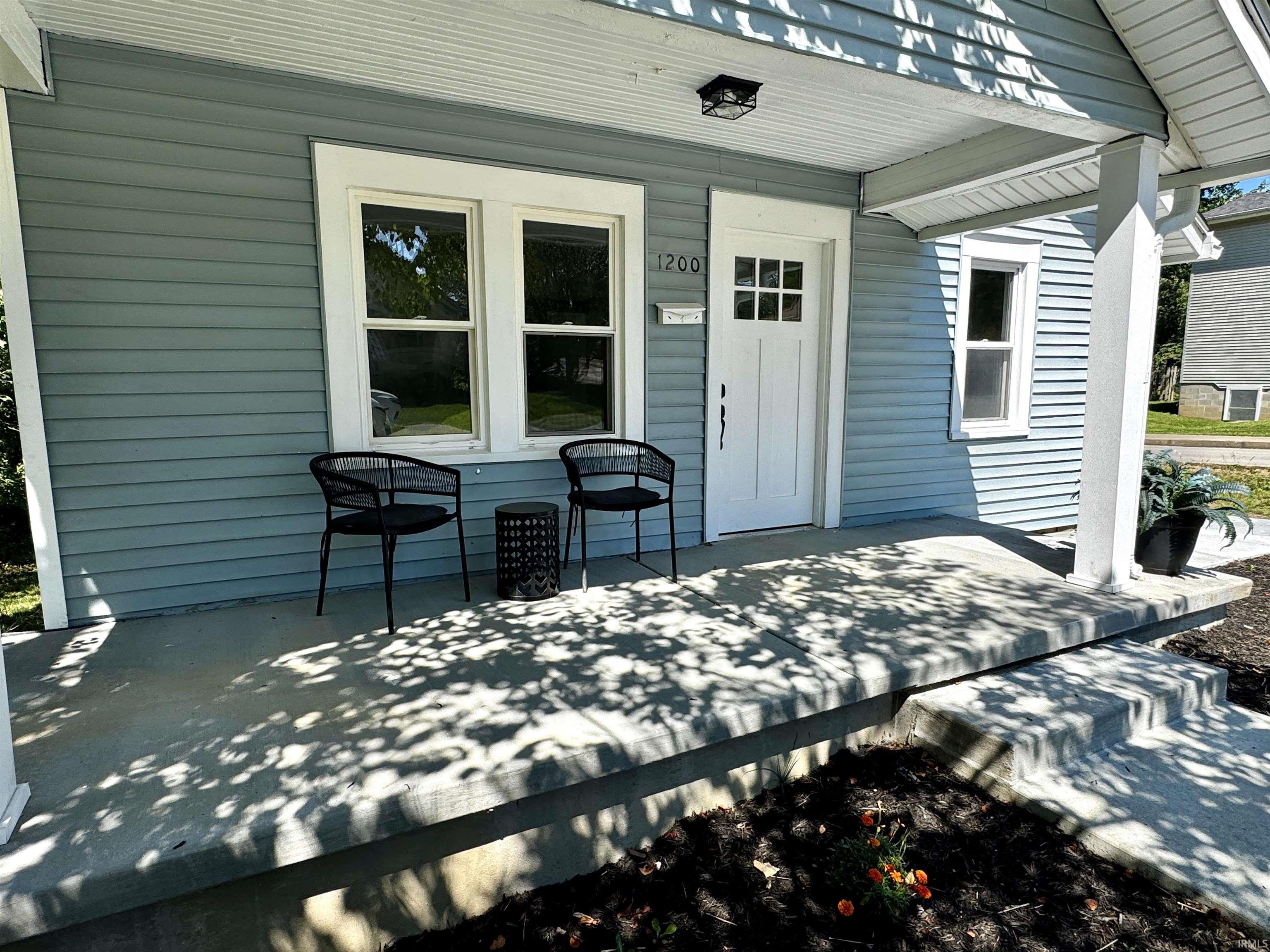 1200 S Park Avenue Property Photo 1