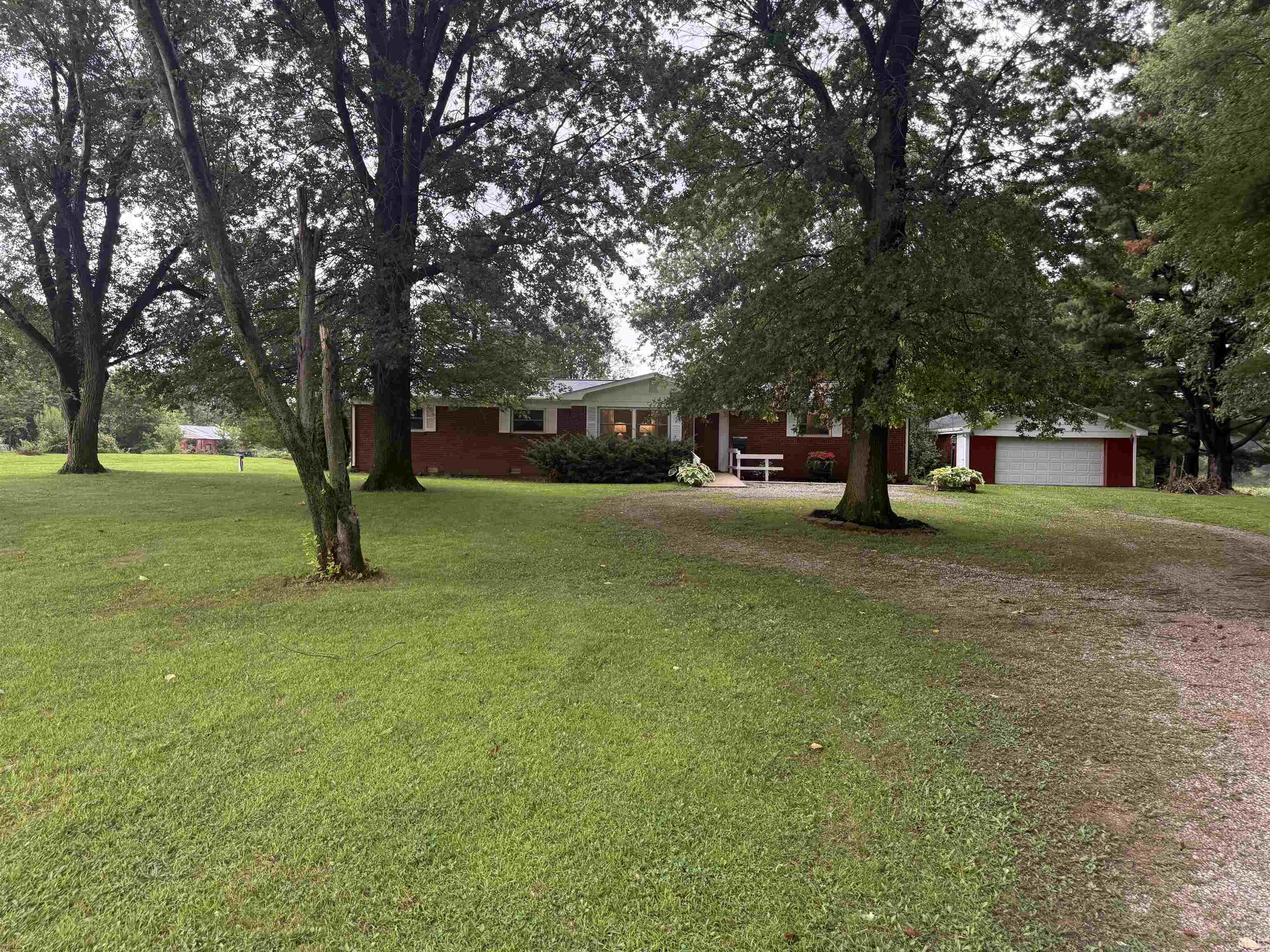 5819 N 00 Ew Property Photo 1