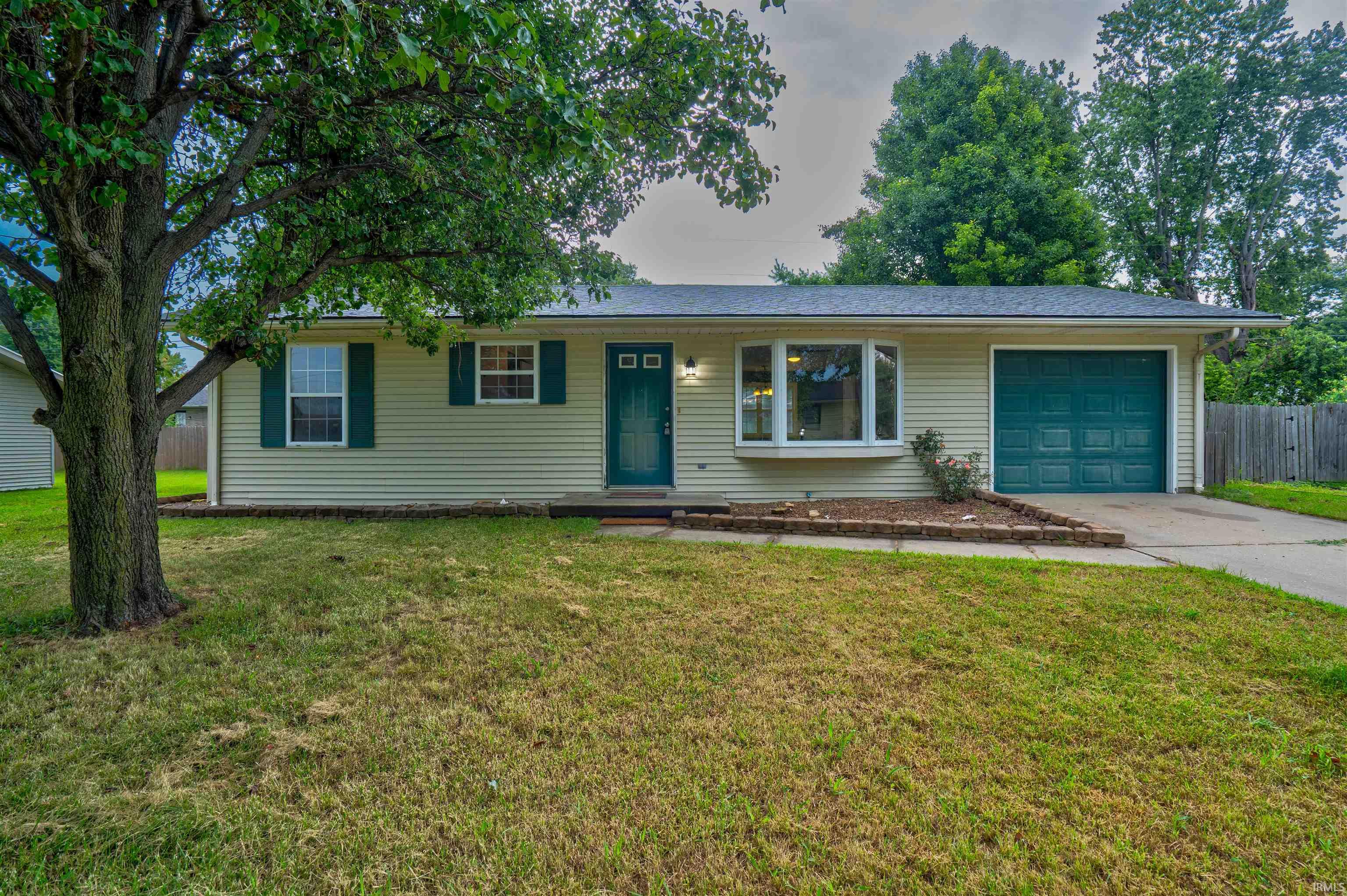 1850 Westwood Drive Property Photo 1
