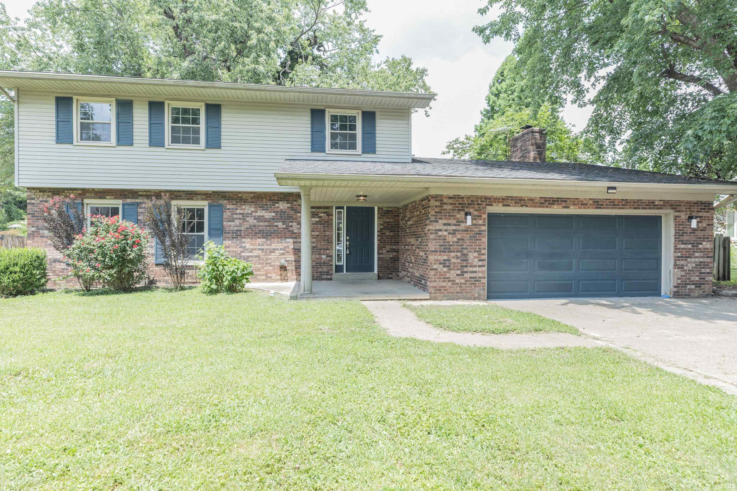 8222 N Birch Avenue Property Photo 1