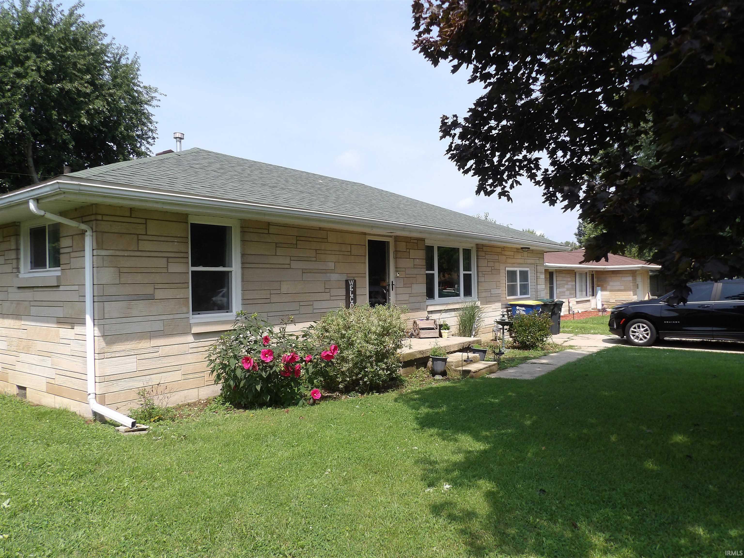 4005 N Ball Avenue Property Photo 1