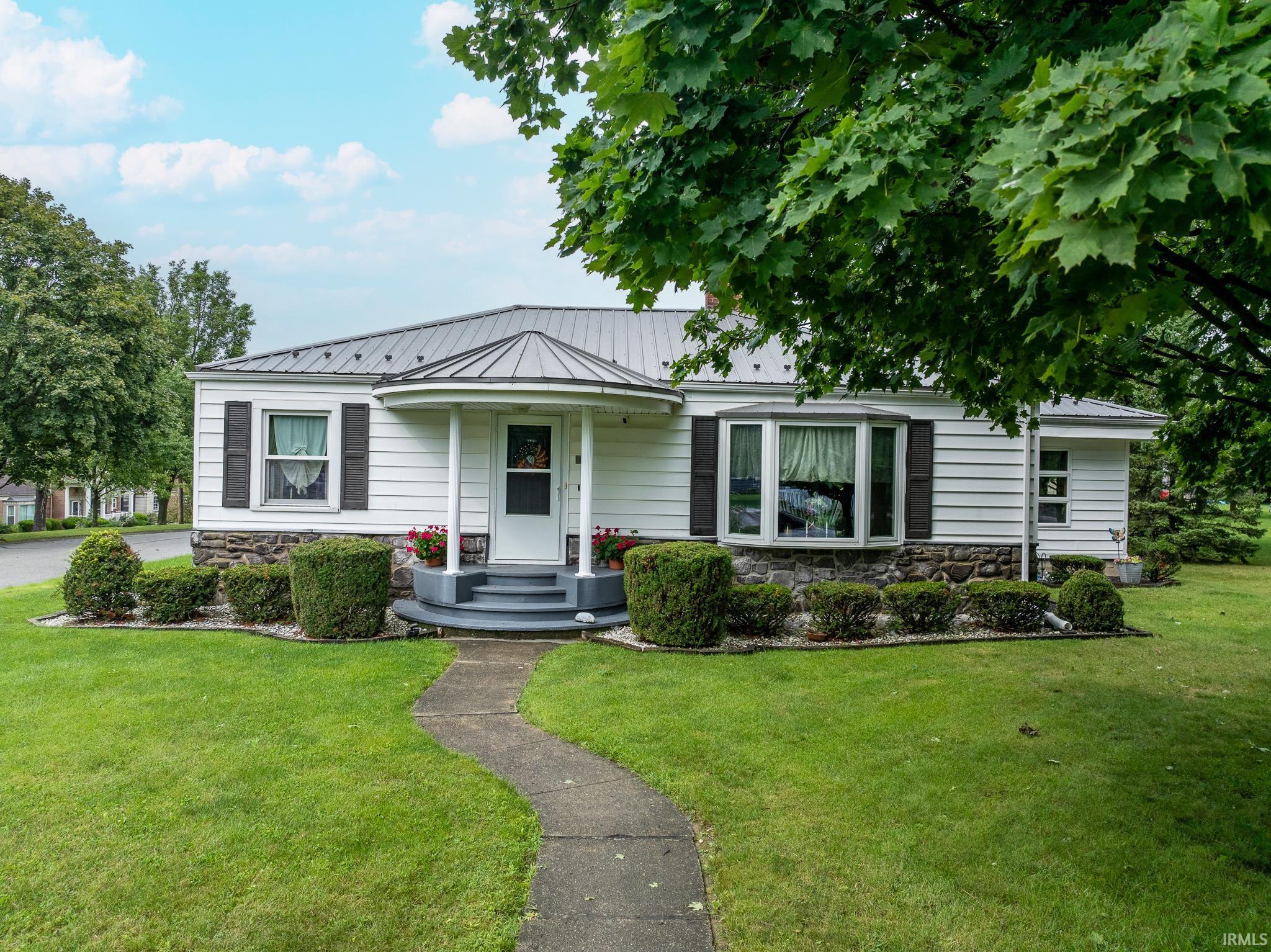 20 Parkway Drive Property Photo 1