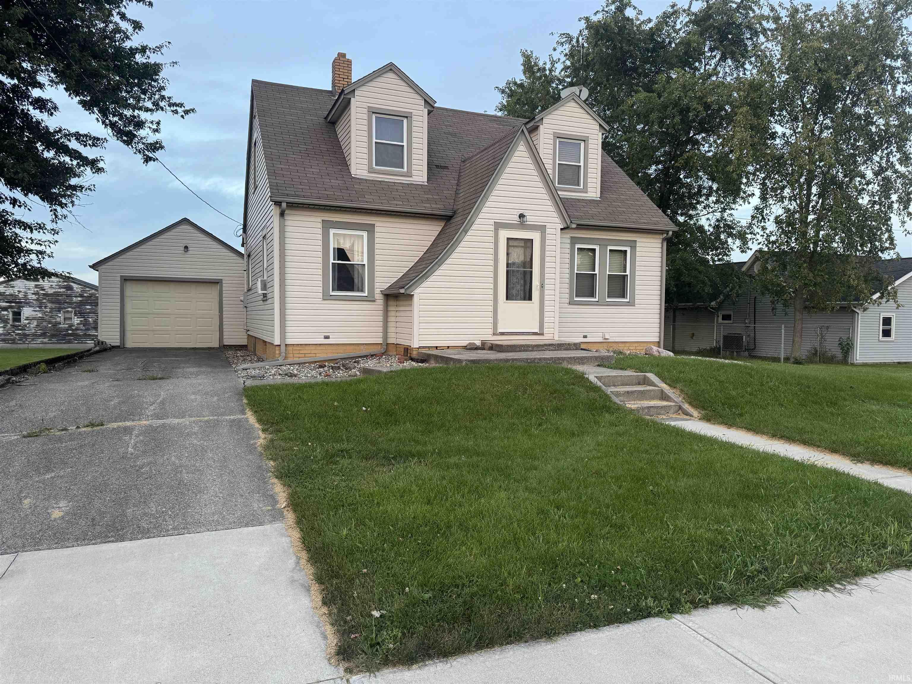 11529 Edgewater Avenue Property Photo 1
