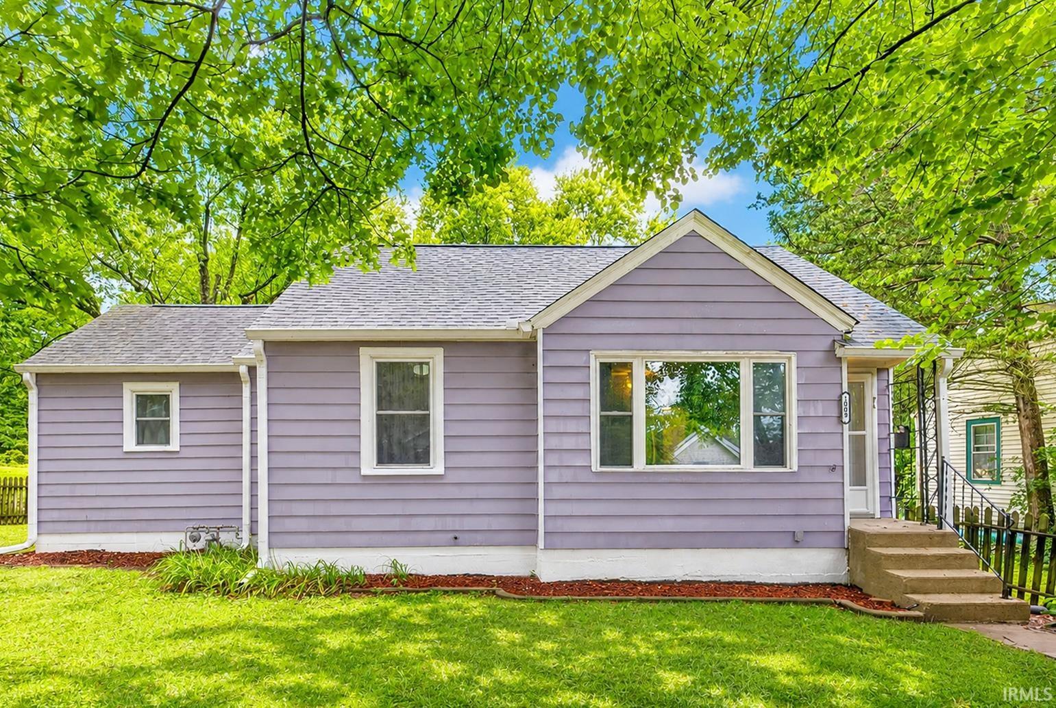 1009 N Woodburn Avenue Property Photo 1