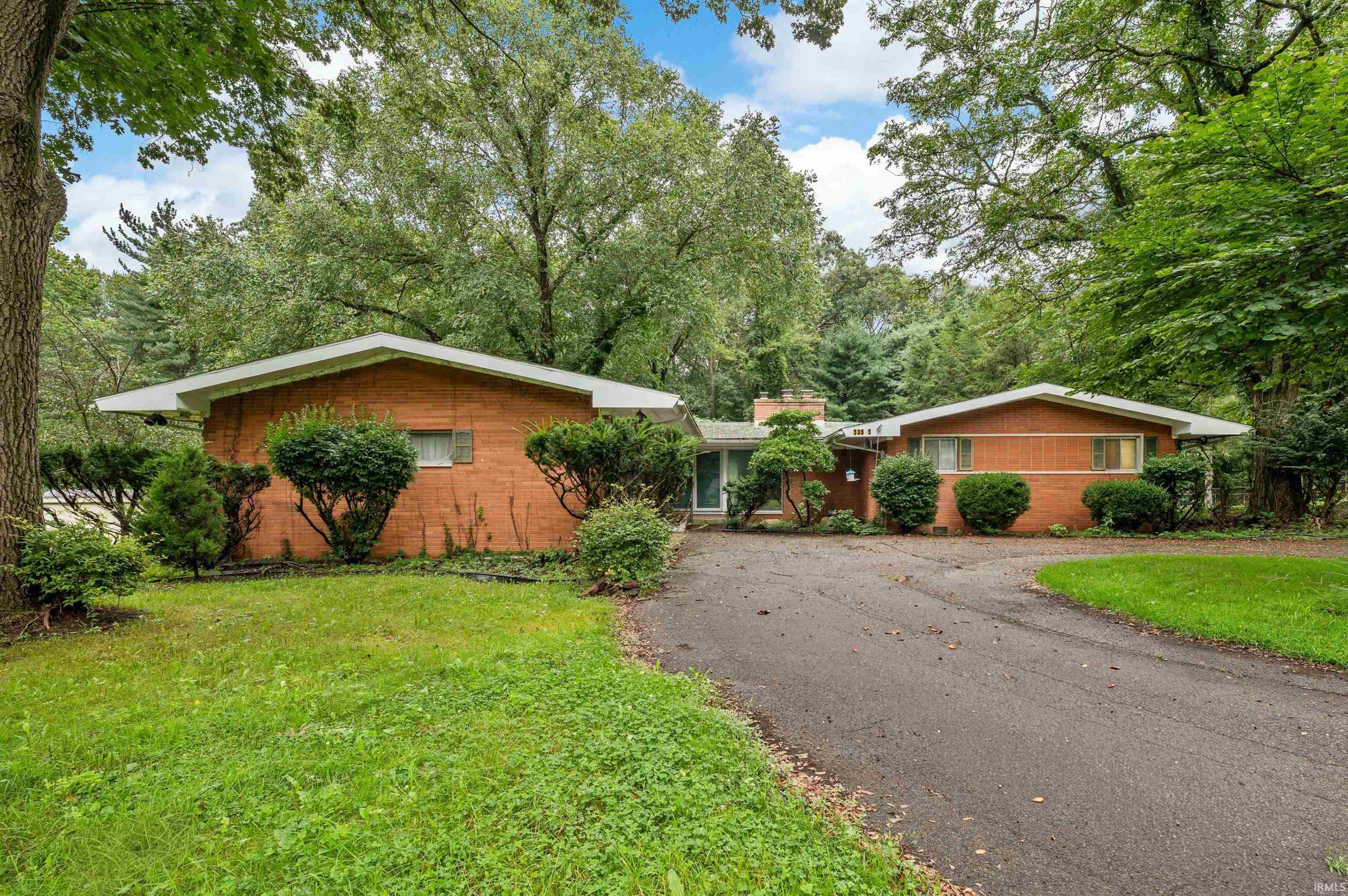 52585 Brooktrails Drive