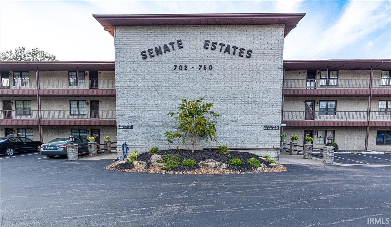 752 Senate Avenue Property Photo 1