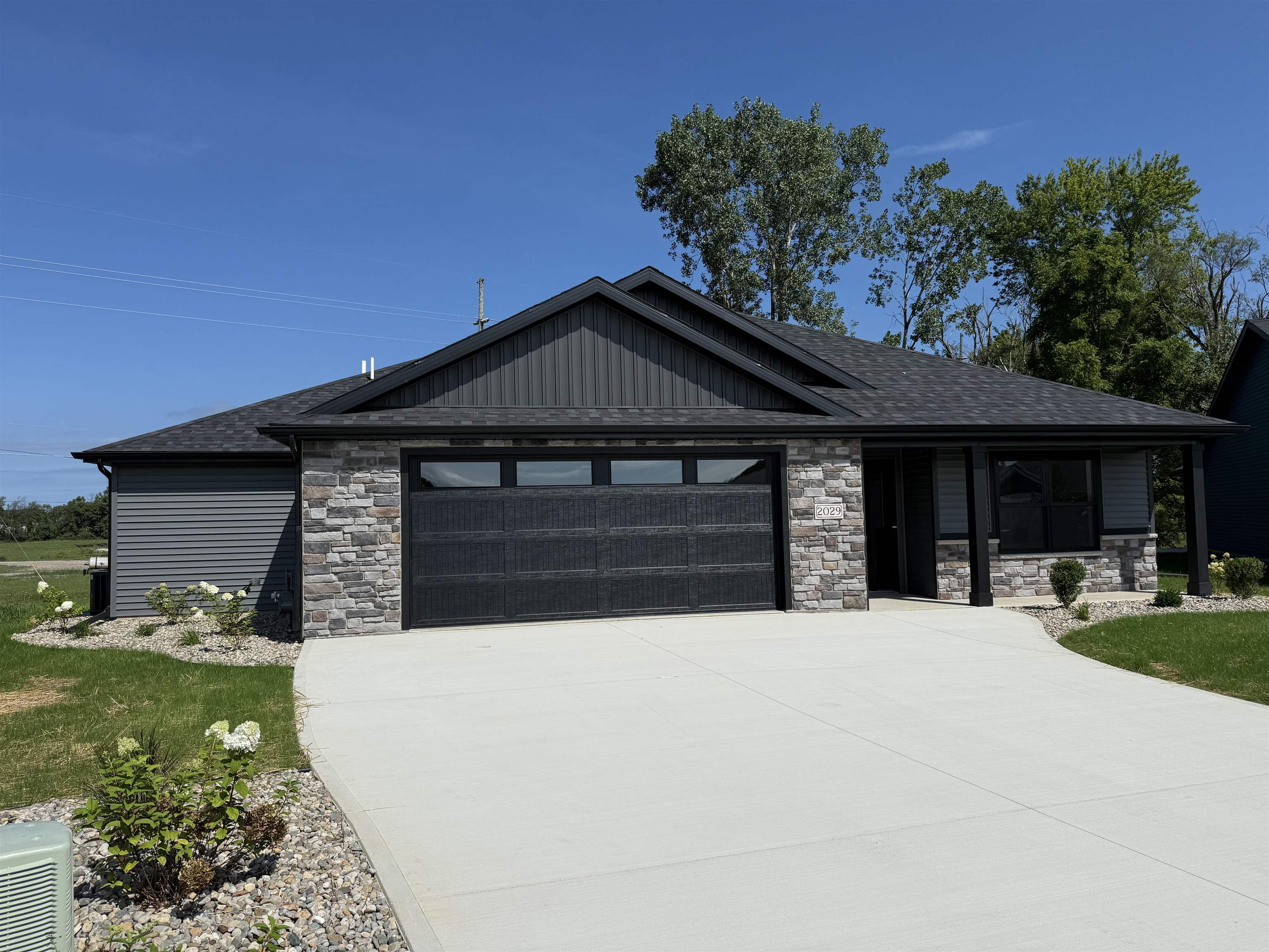 2029 Linchel Court Property Photo 1