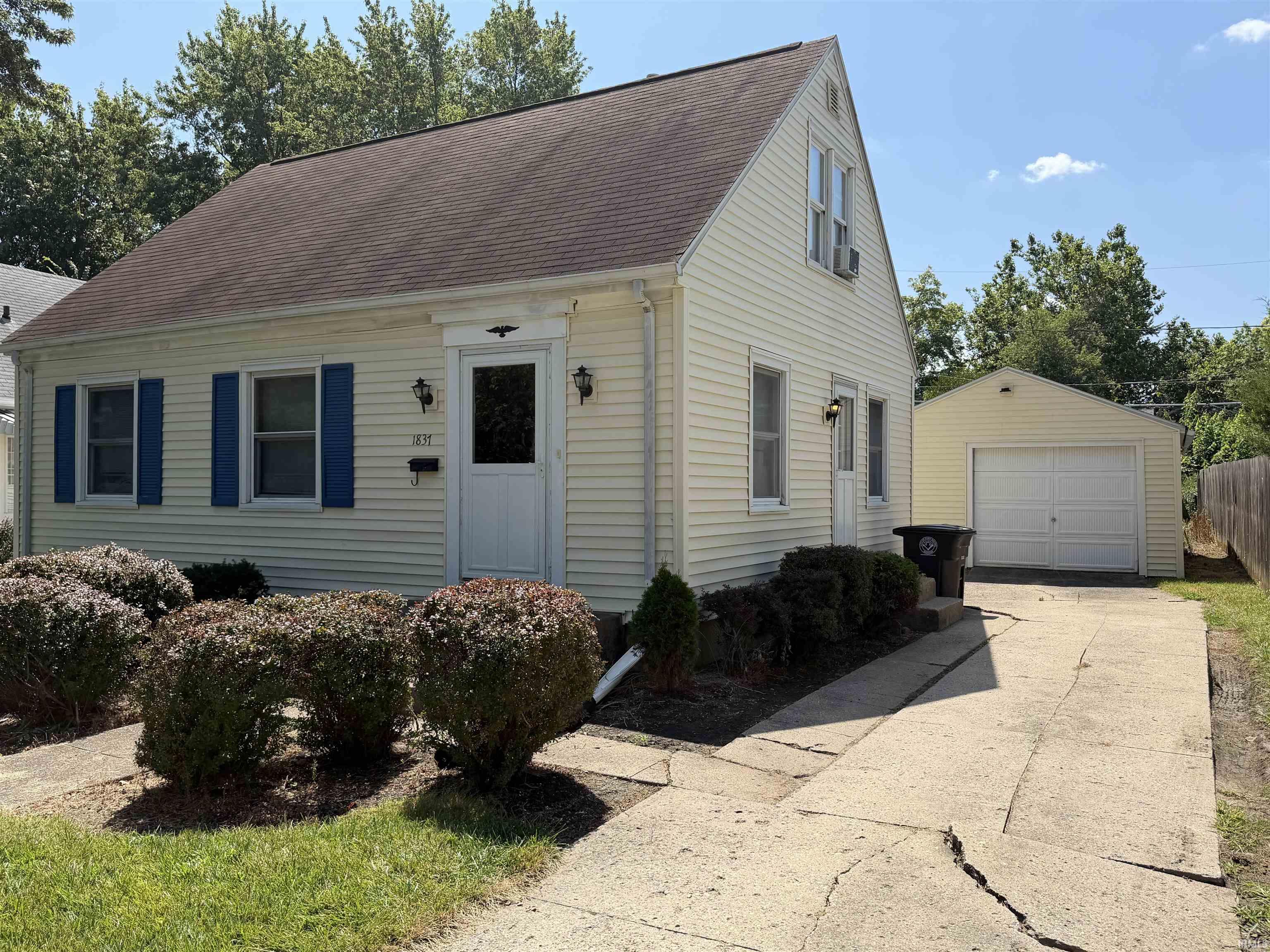 1837 Ida Avenue Property Photo 1