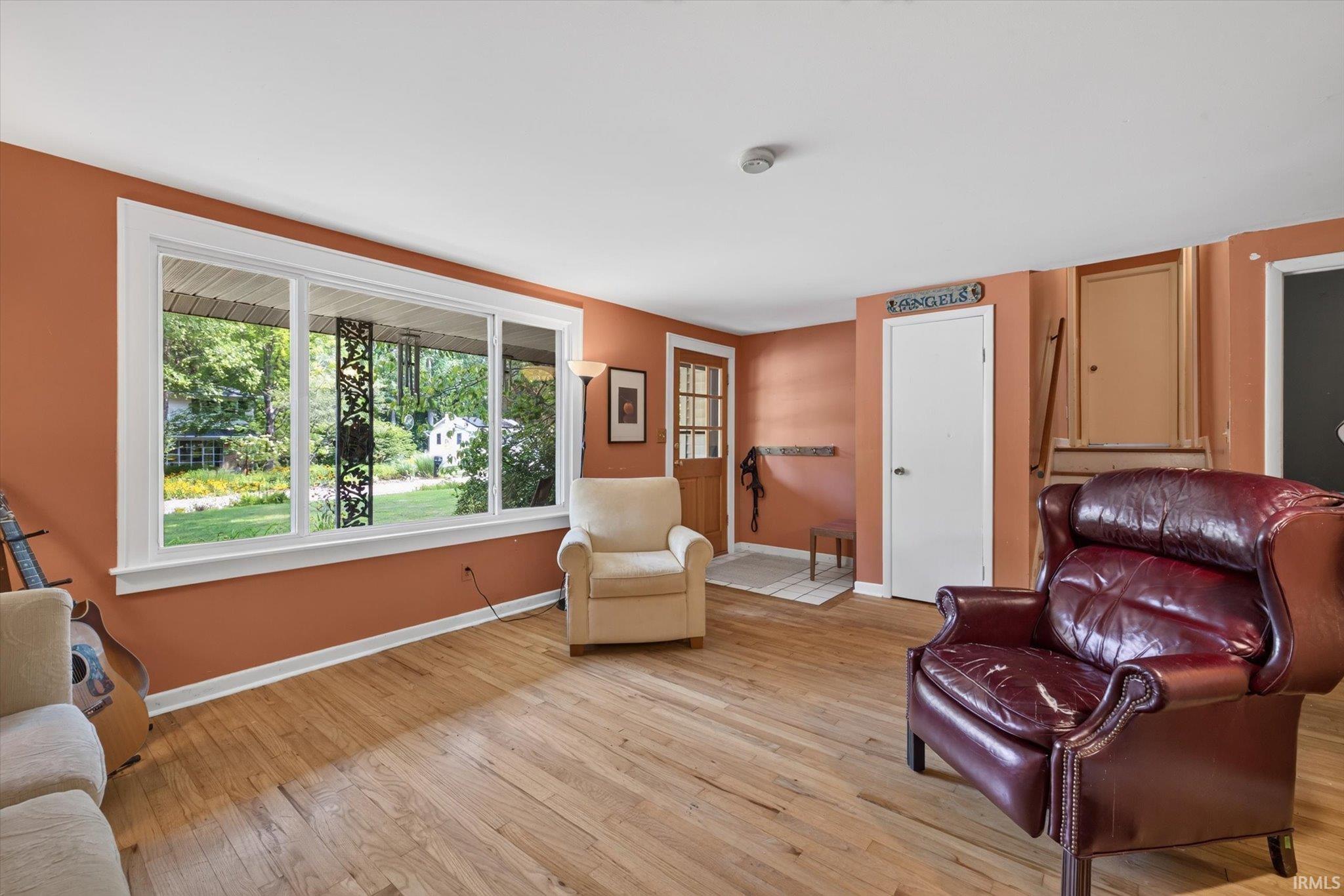 1506 E Richland Drive Property Photo 1