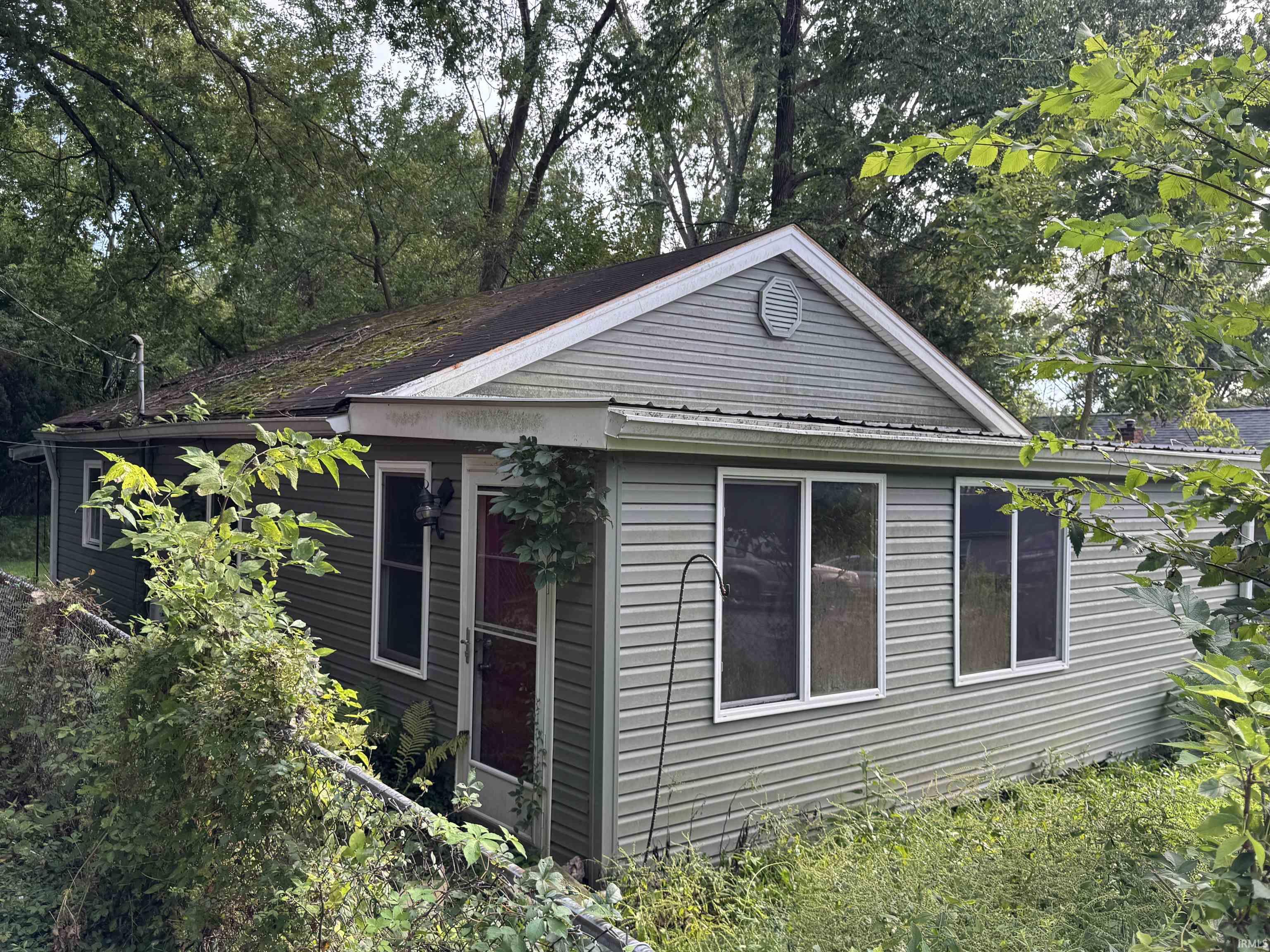 1018 E Thornton Drive Property Photo 1