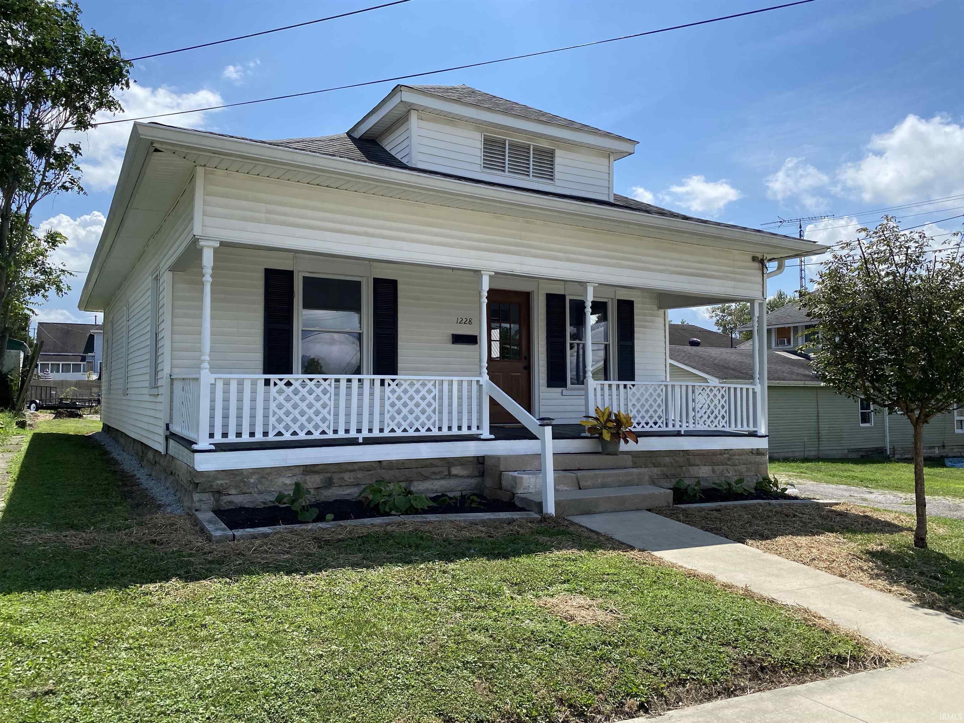 1228 9th Street Property Photo 1