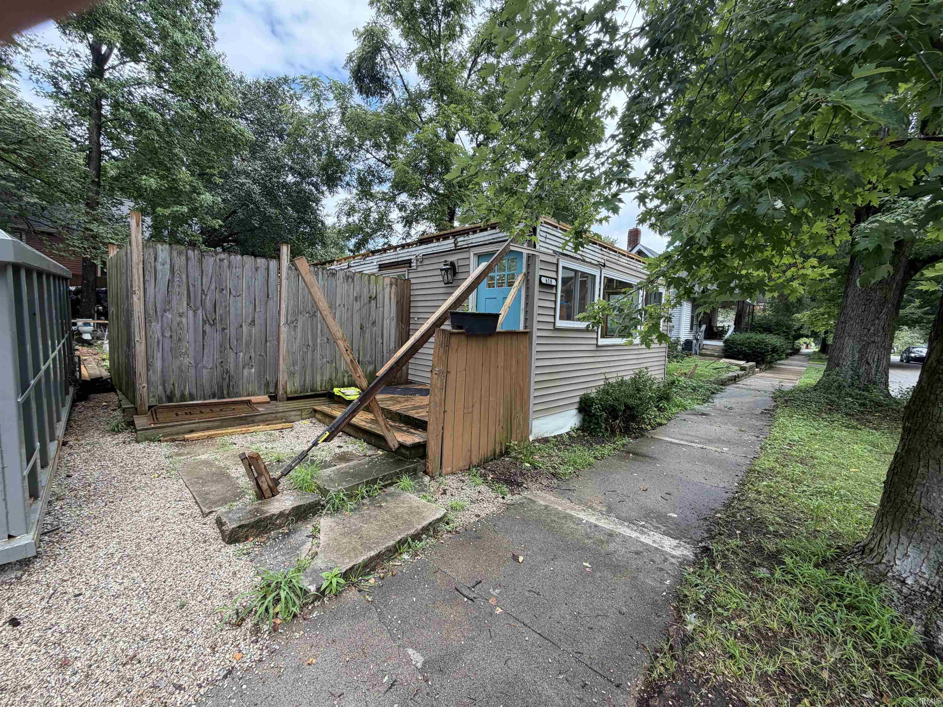 618 W Howe Street Property Photo 1