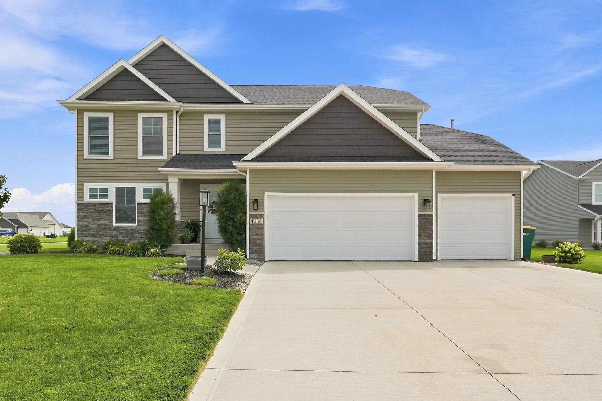 1068 Matteoti Court Property Photo 1