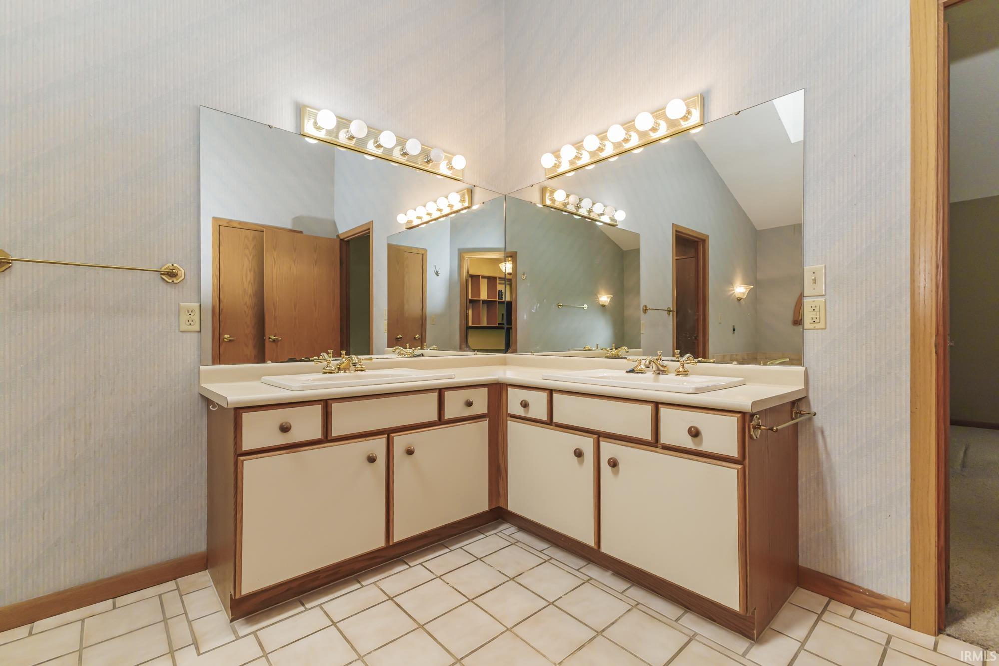3901 W Russell Court Property Photo 31